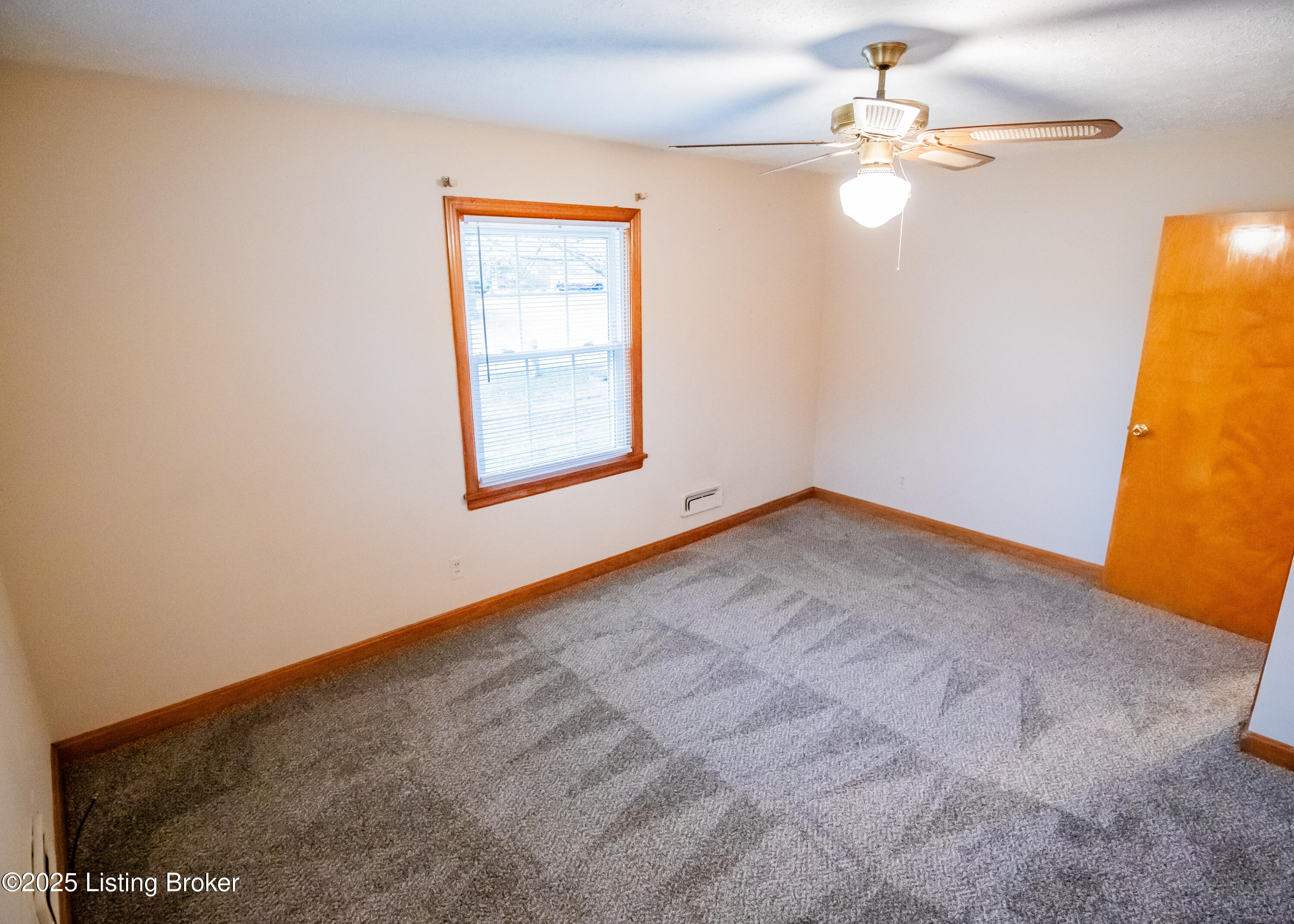 10002 Northridge Dr