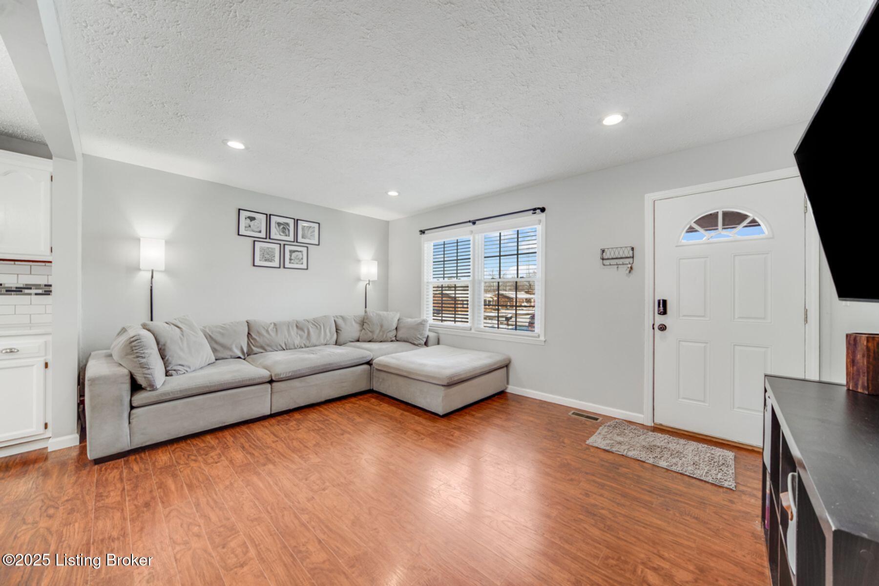 107 Rigel Ct