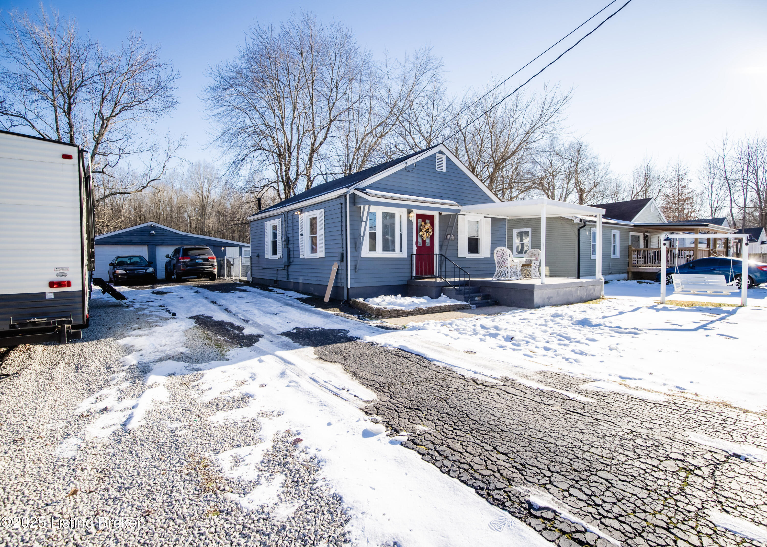 1308 Doris Dr