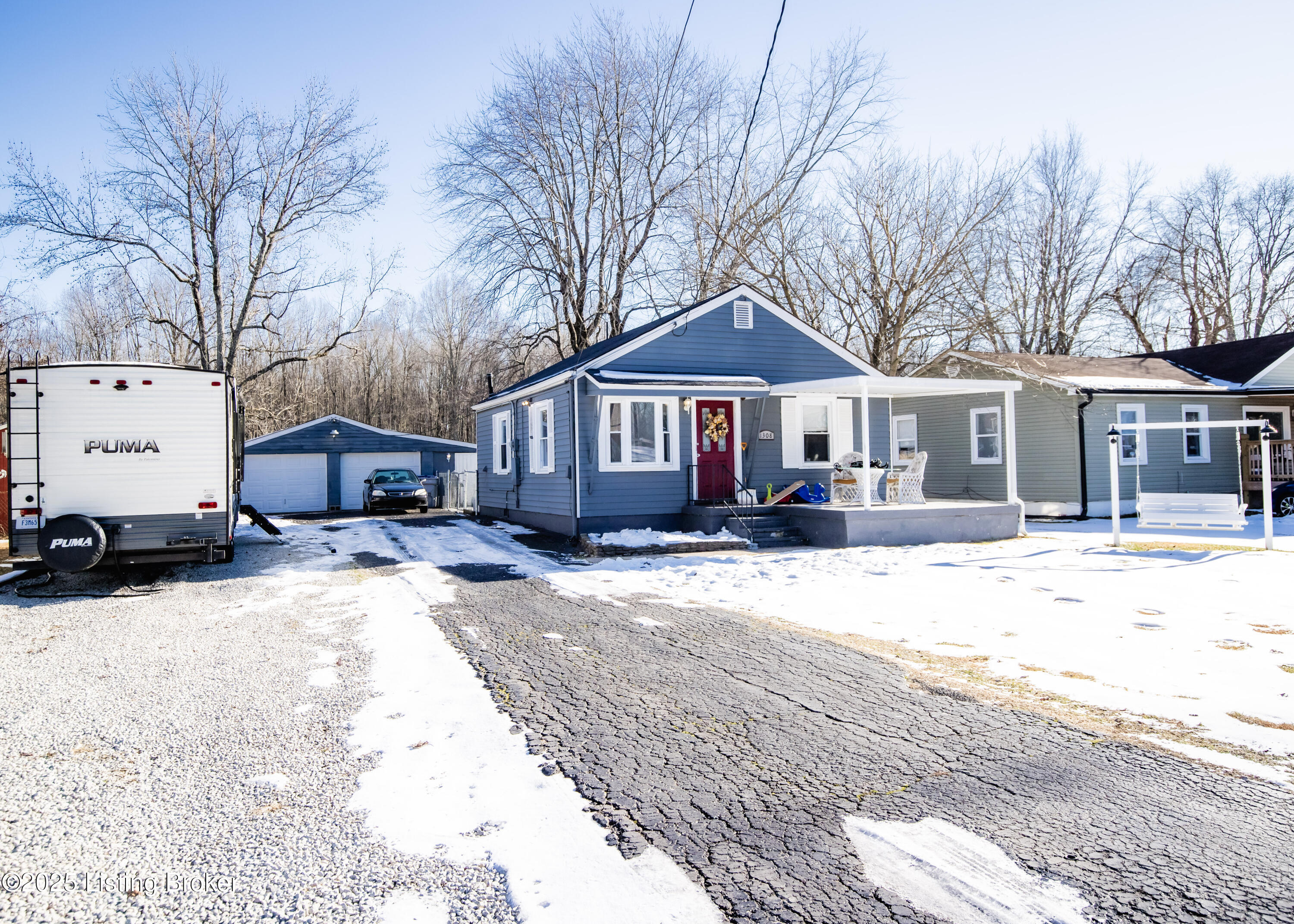 1308 Doris Dr