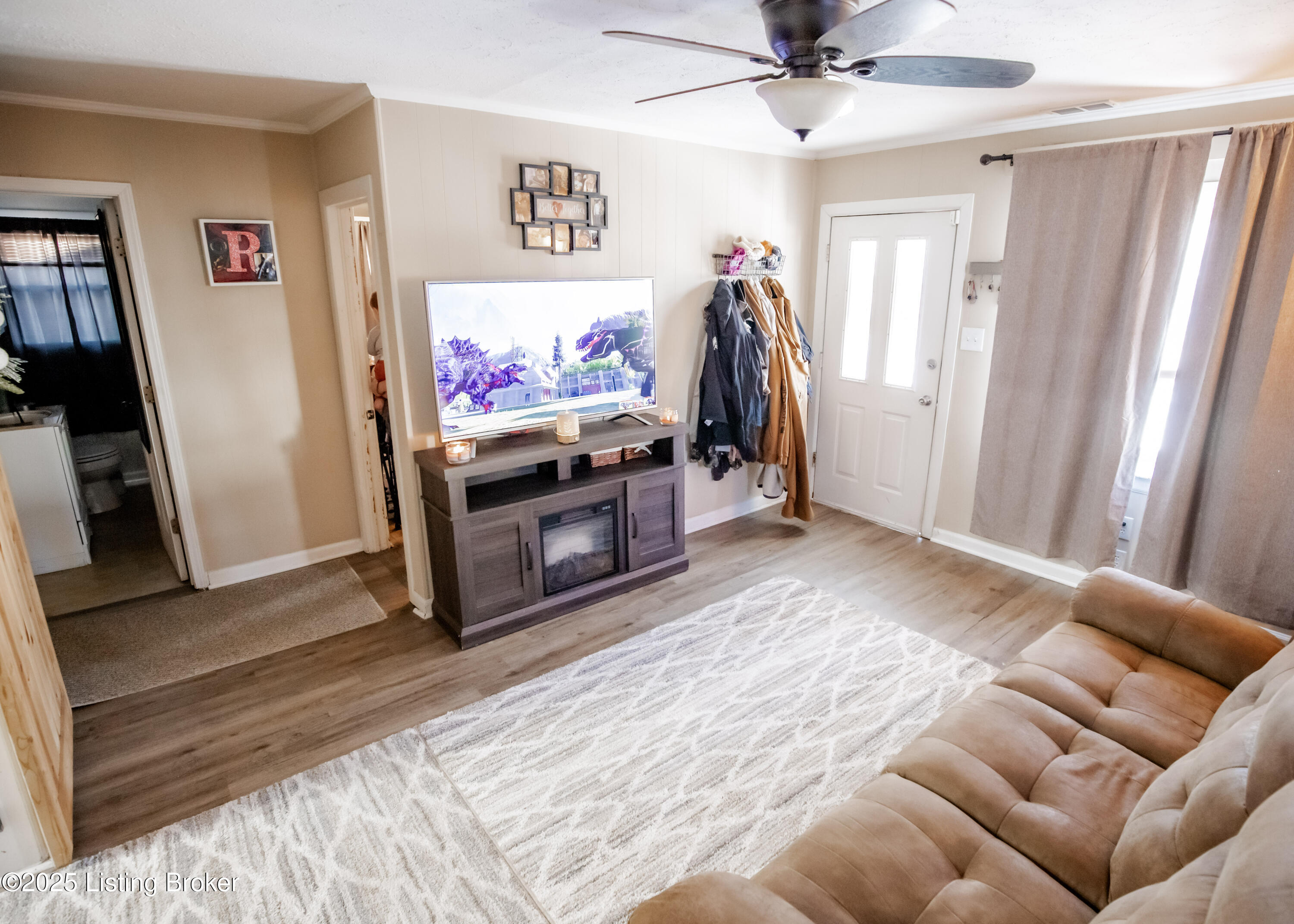 1308 Doris Dr