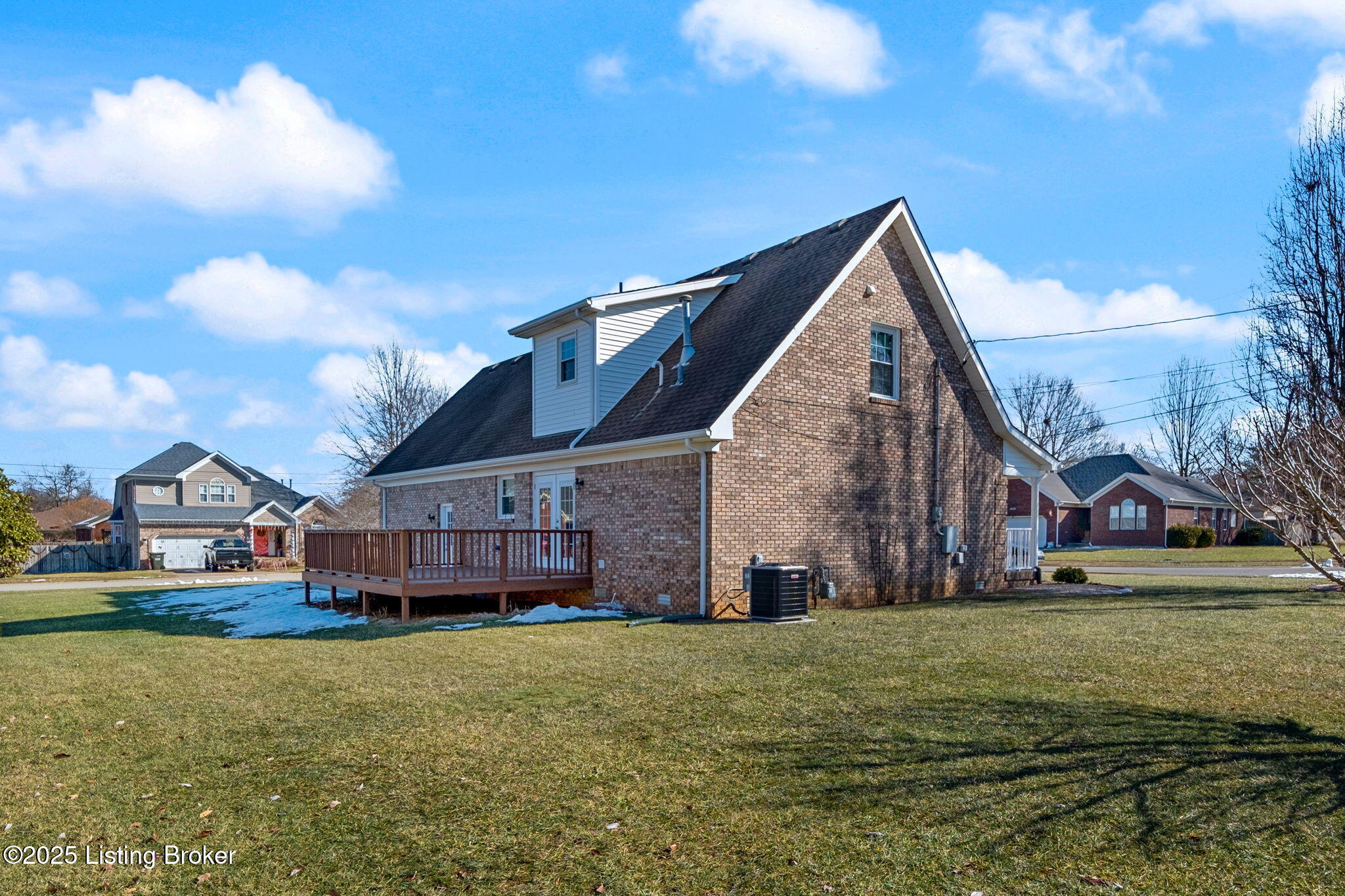 419 Pierce Ave