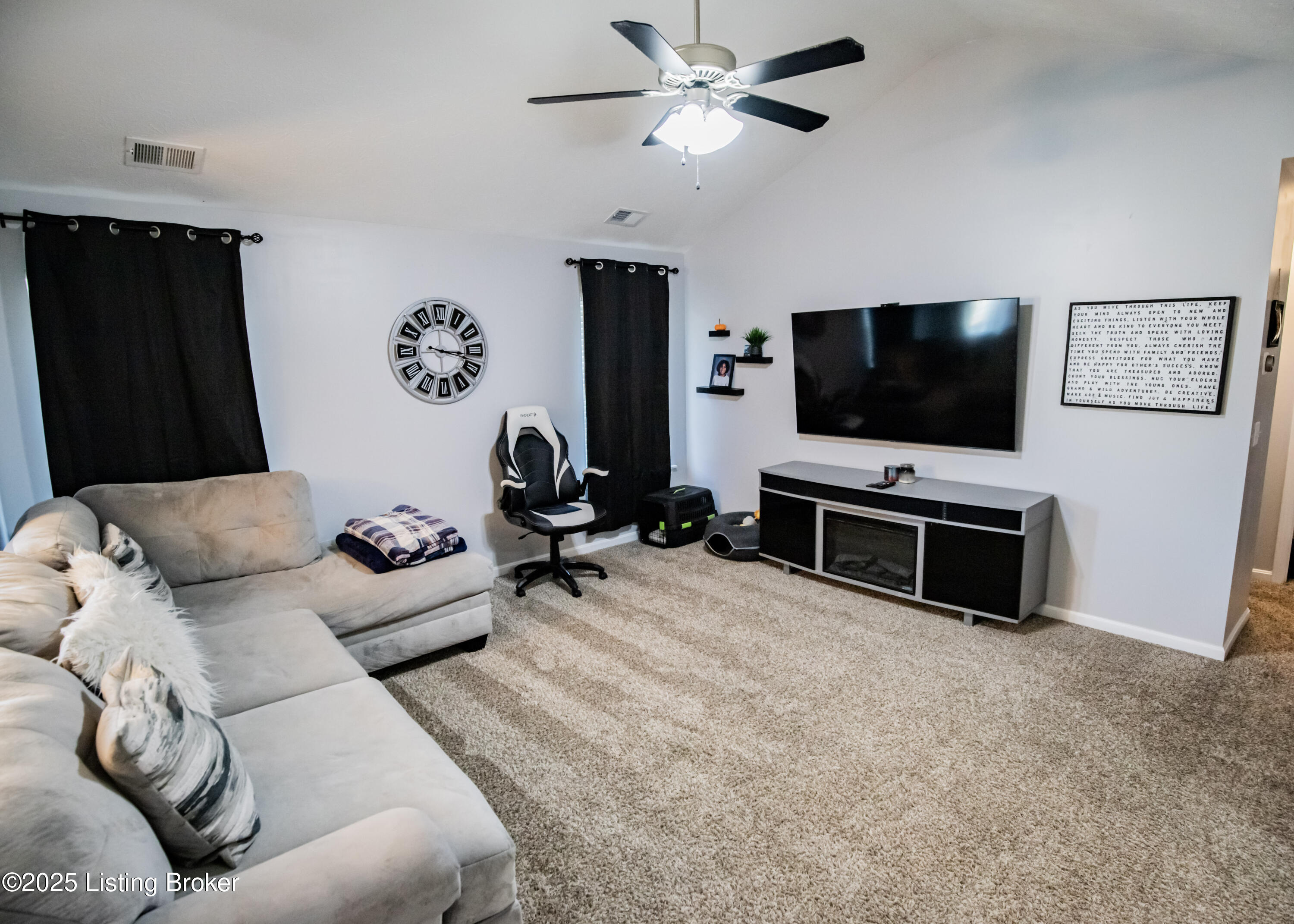 208 Gadwall Ct