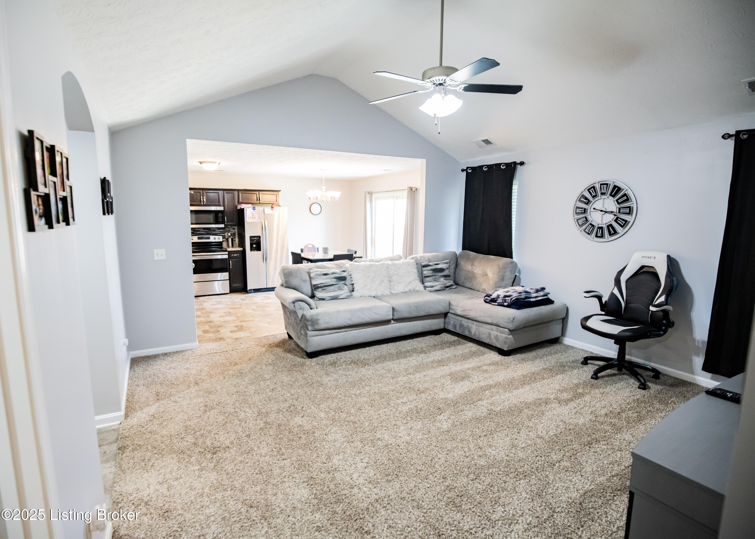 208 Gadwall Ct