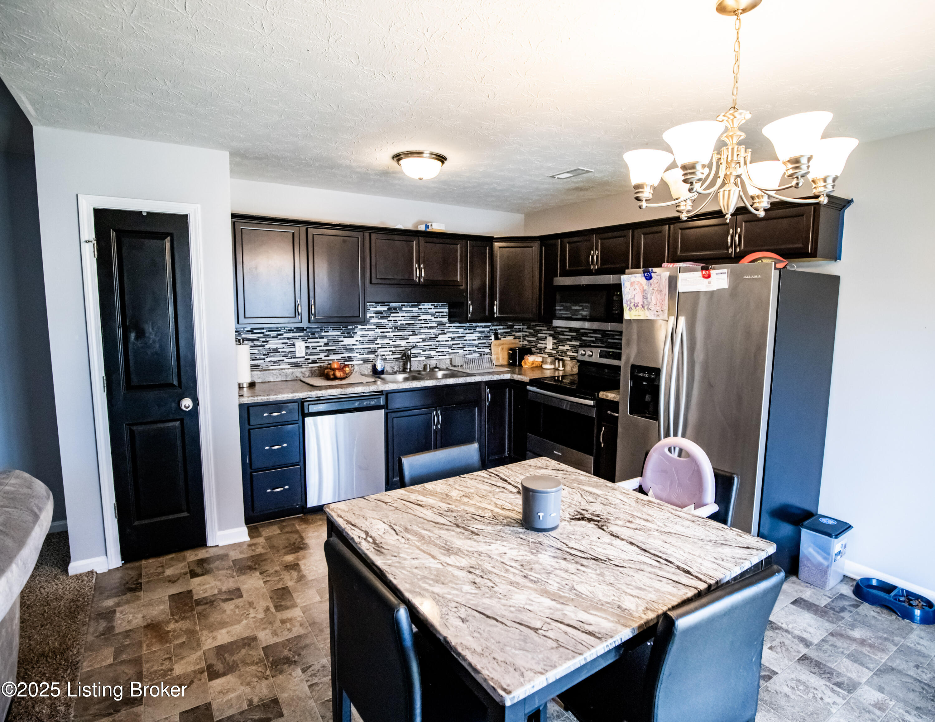 208 Gadwall Ct