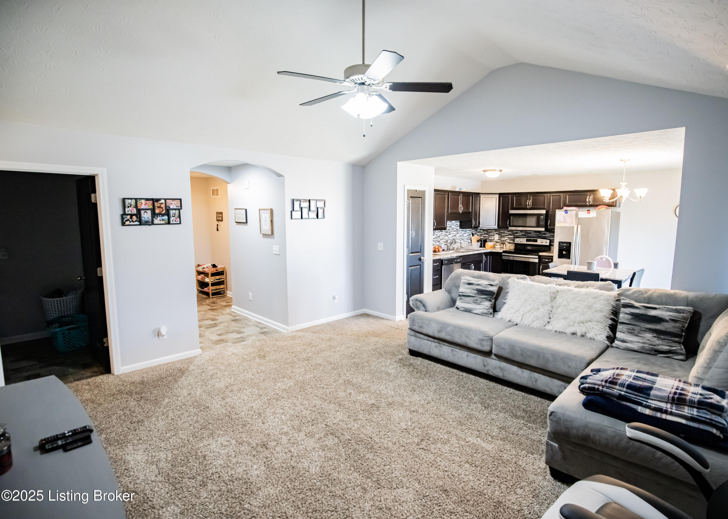 208 Gadwall Ct