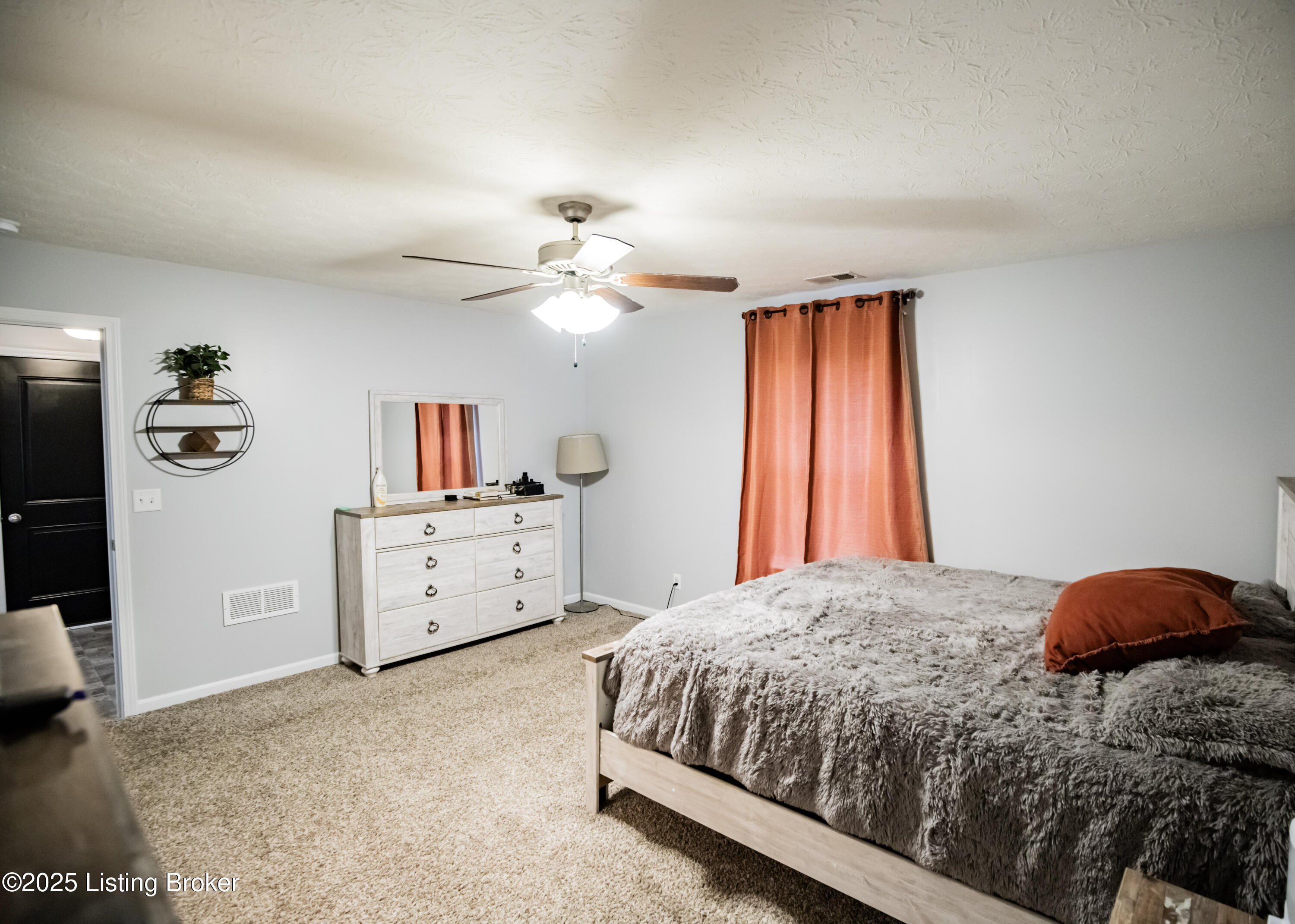 208 Gadwall Ct