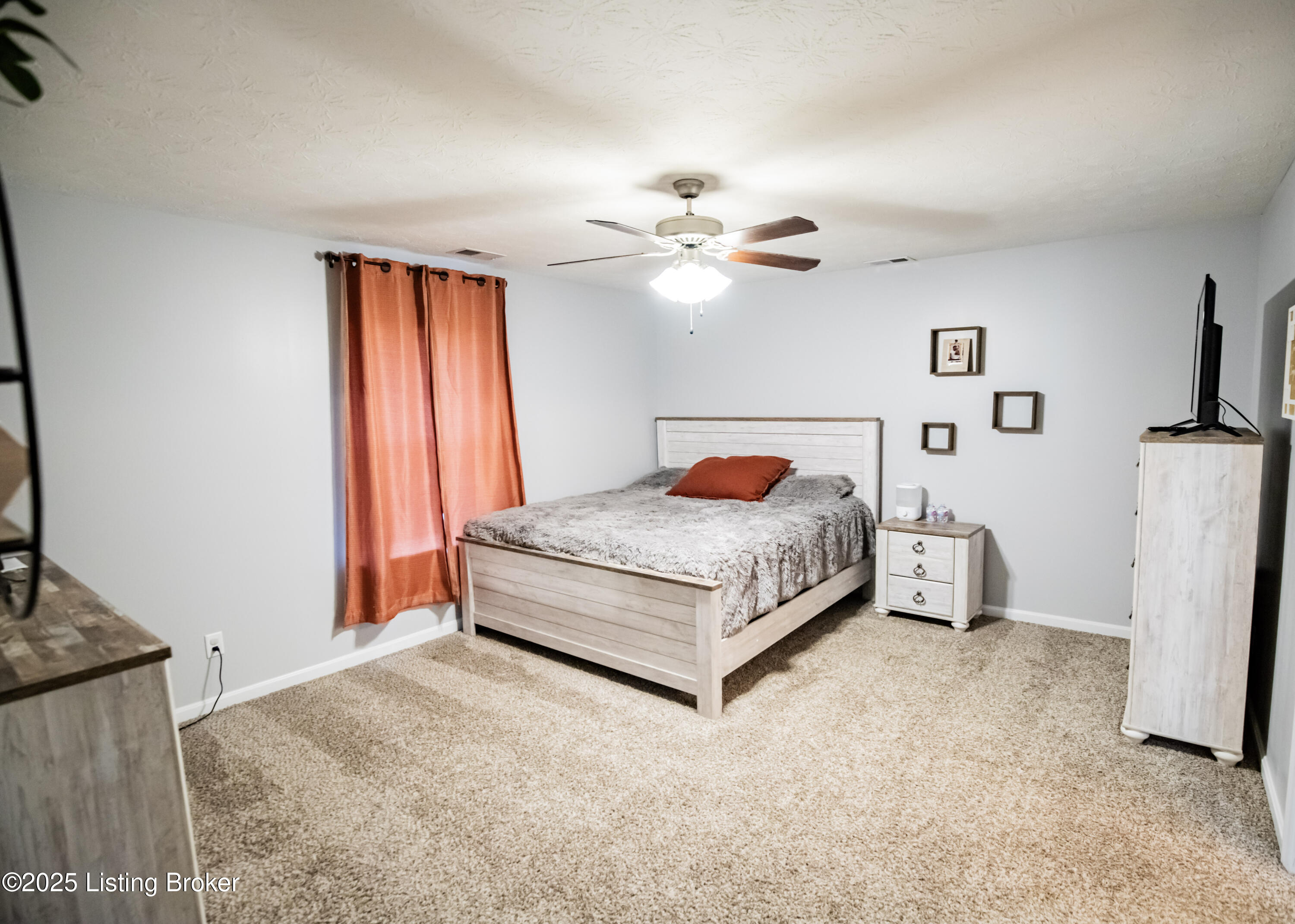 208 Gadwall Ct