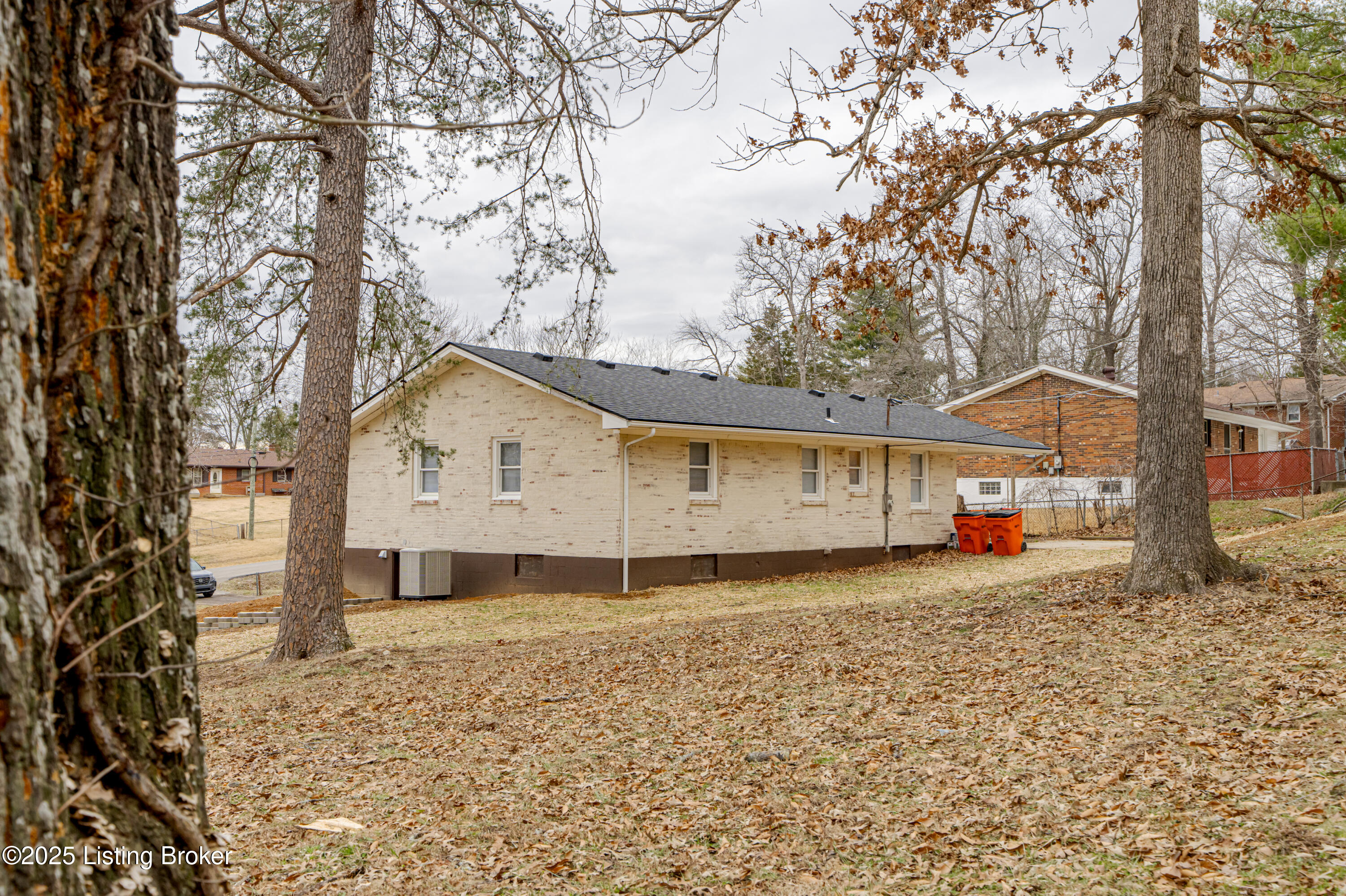 440 Pinewood Drive Dr
