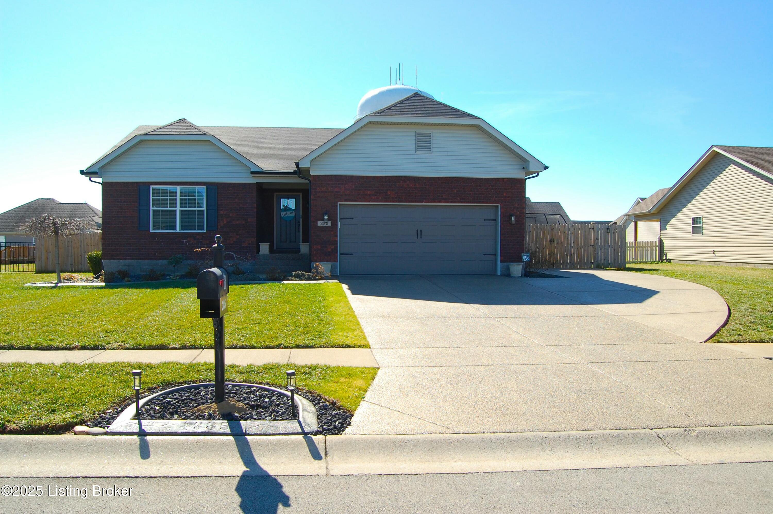 385 Golden Wing Rd
