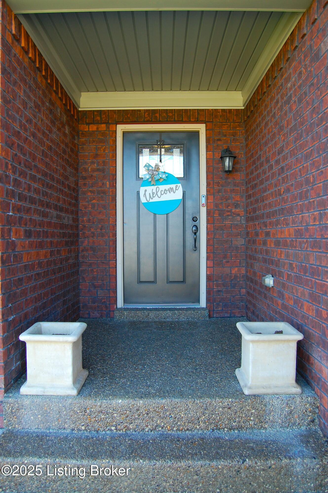 385 Golden Wing Rd