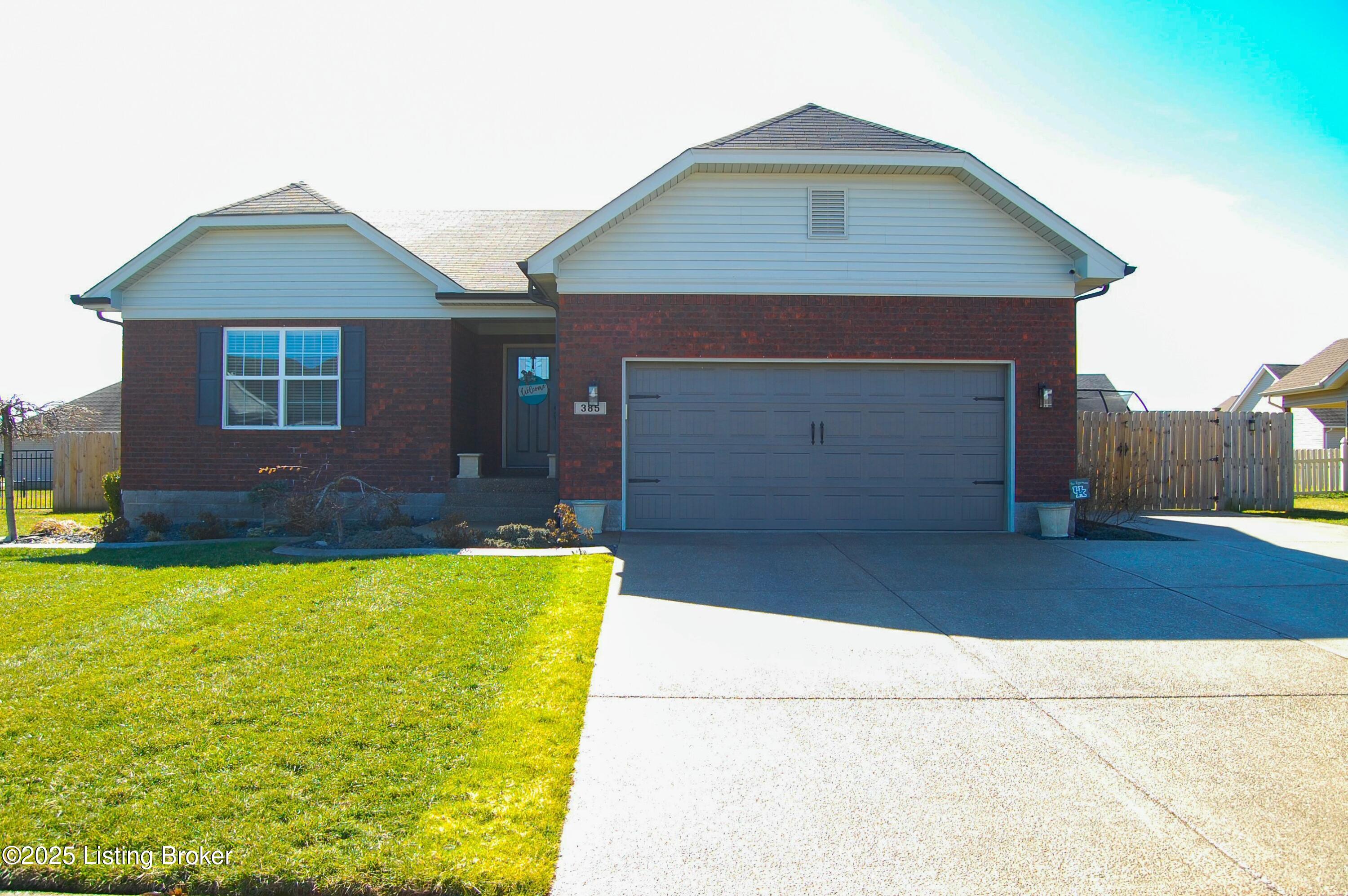 385 Golden Wing Rd