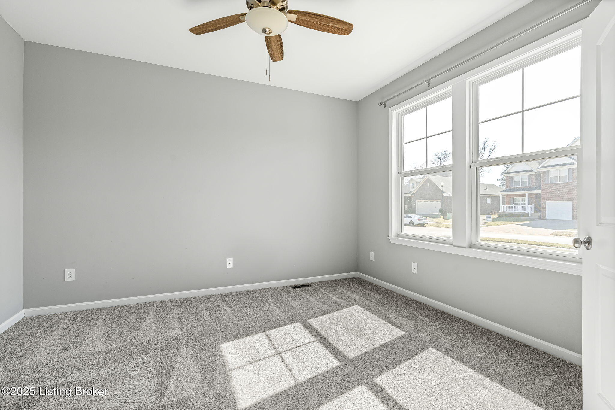 238 Highland Ridge Dr