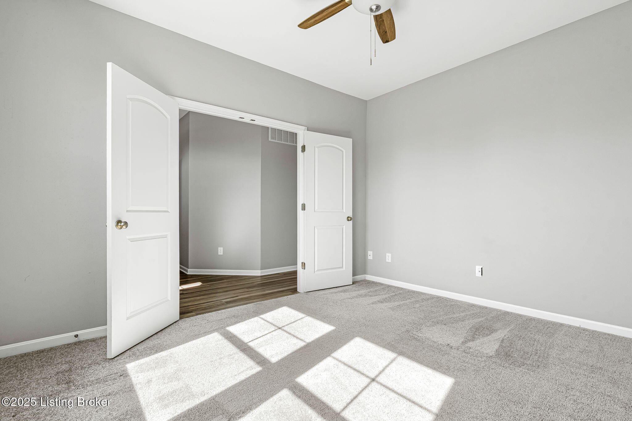 238 Highland Ridge Dr