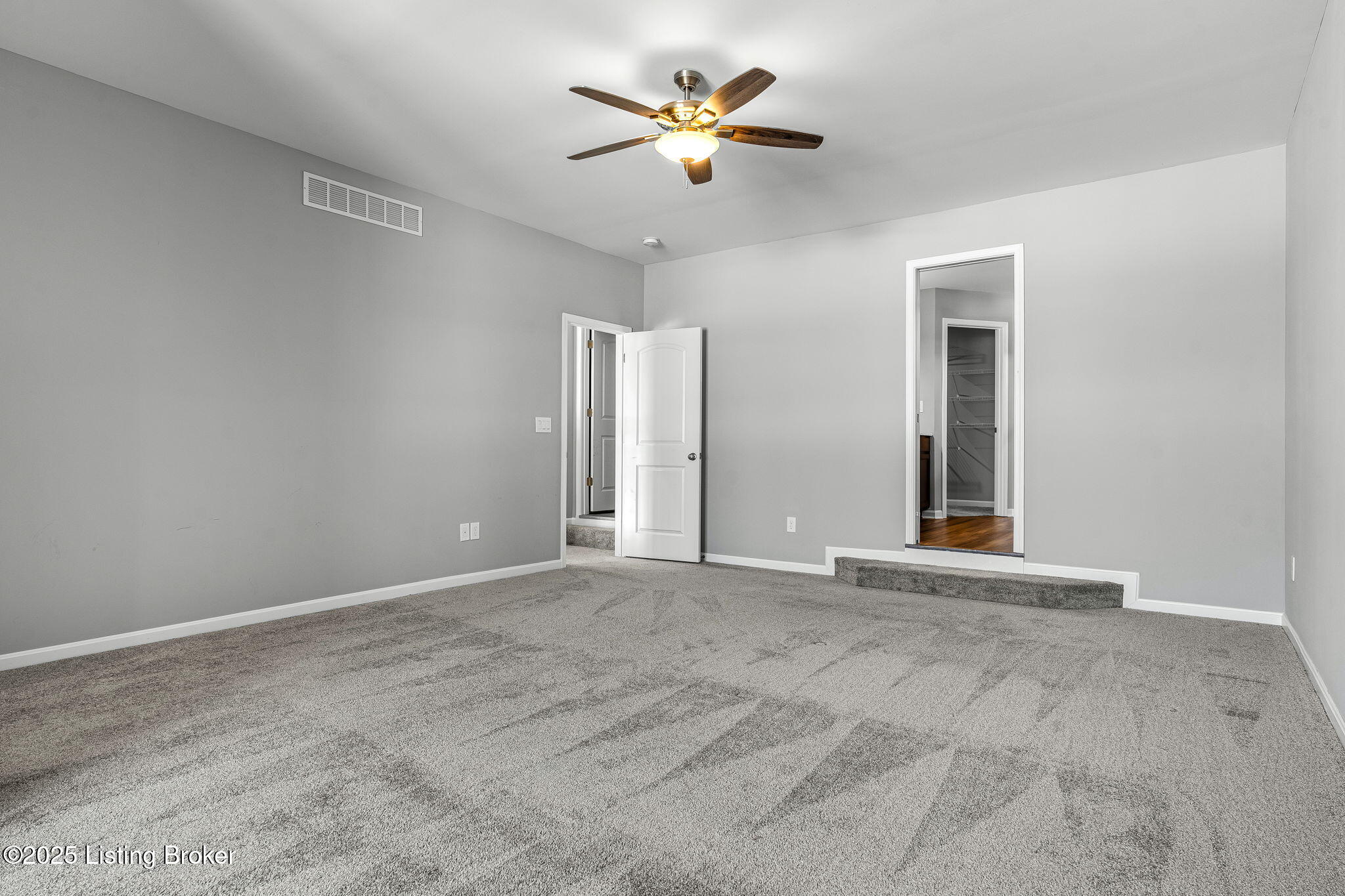 238 Highland Ridge Dr