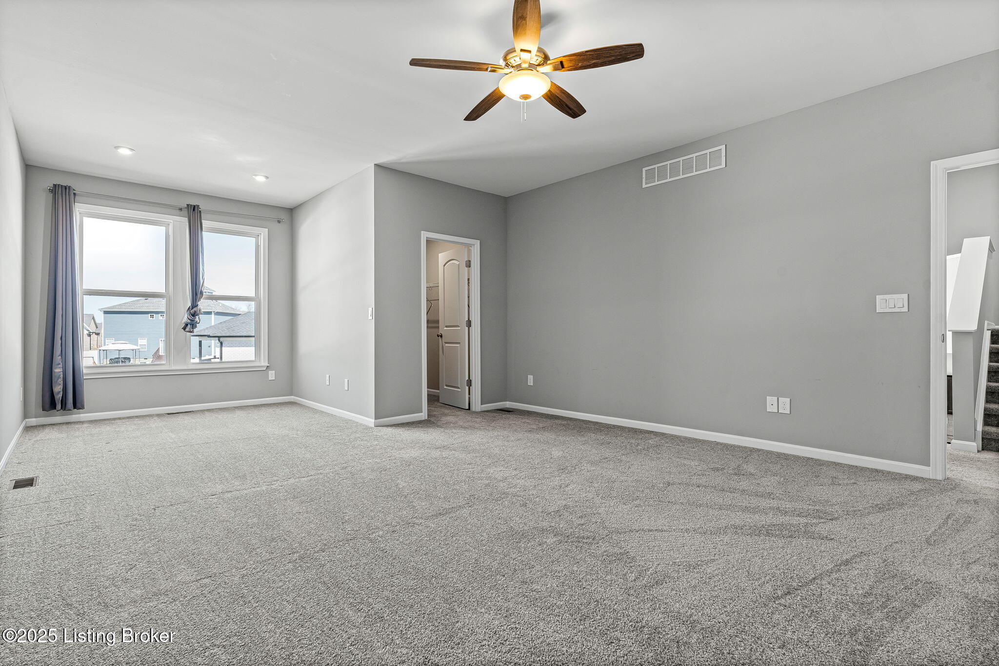 238 Highland Ridge Dr
