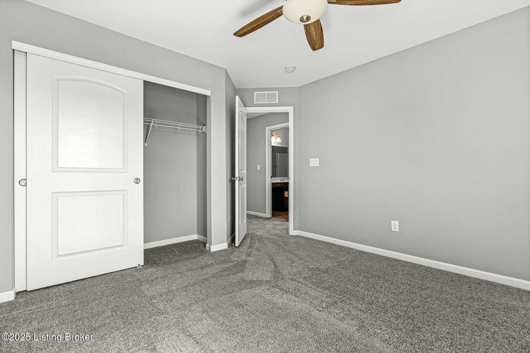 238 Highland Ridge Dr