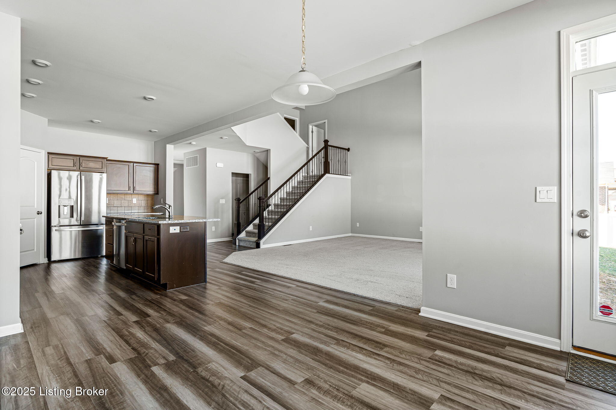 238 Highland Ridge Dr