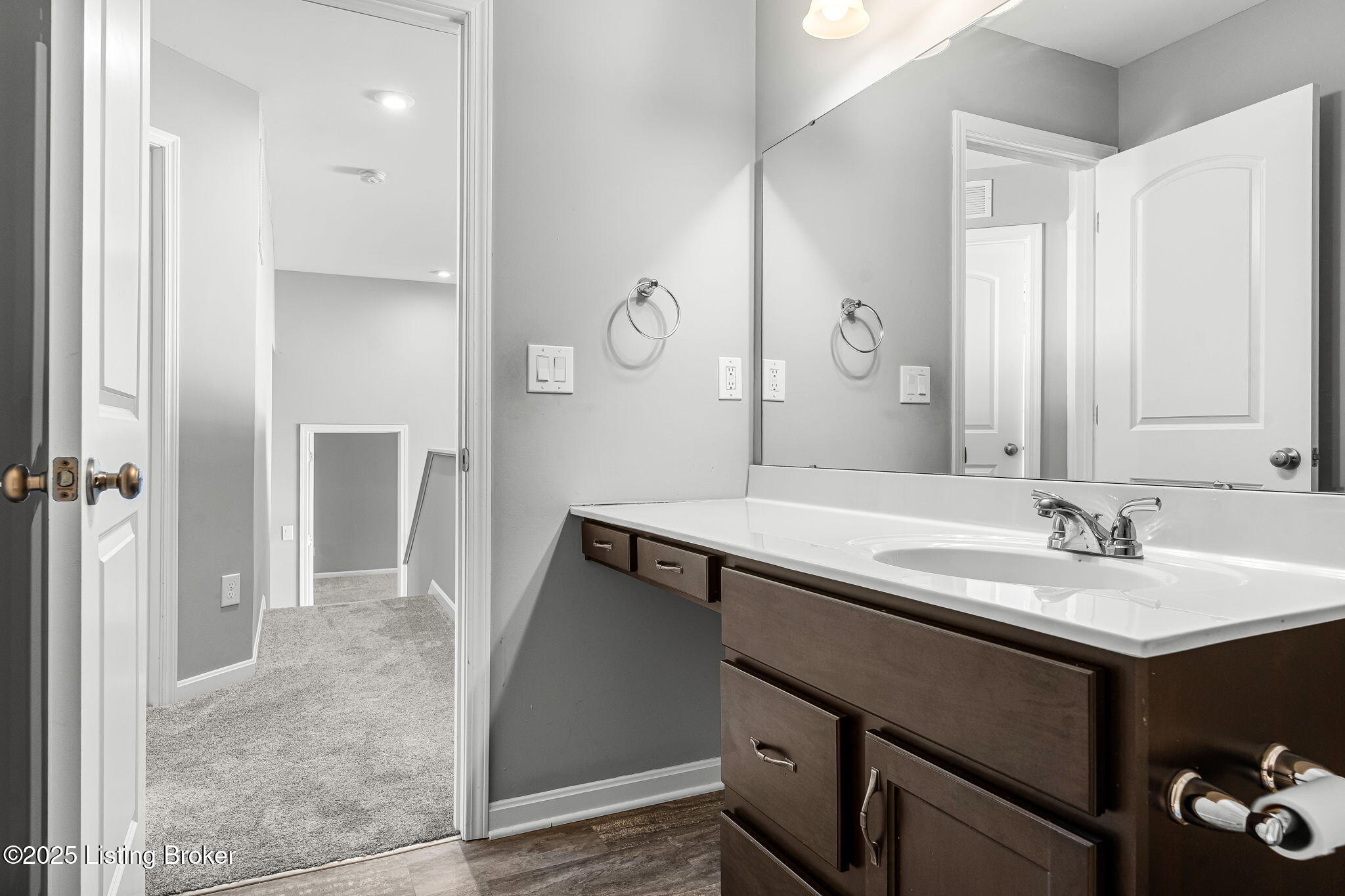 238 Highland Ridge Dr