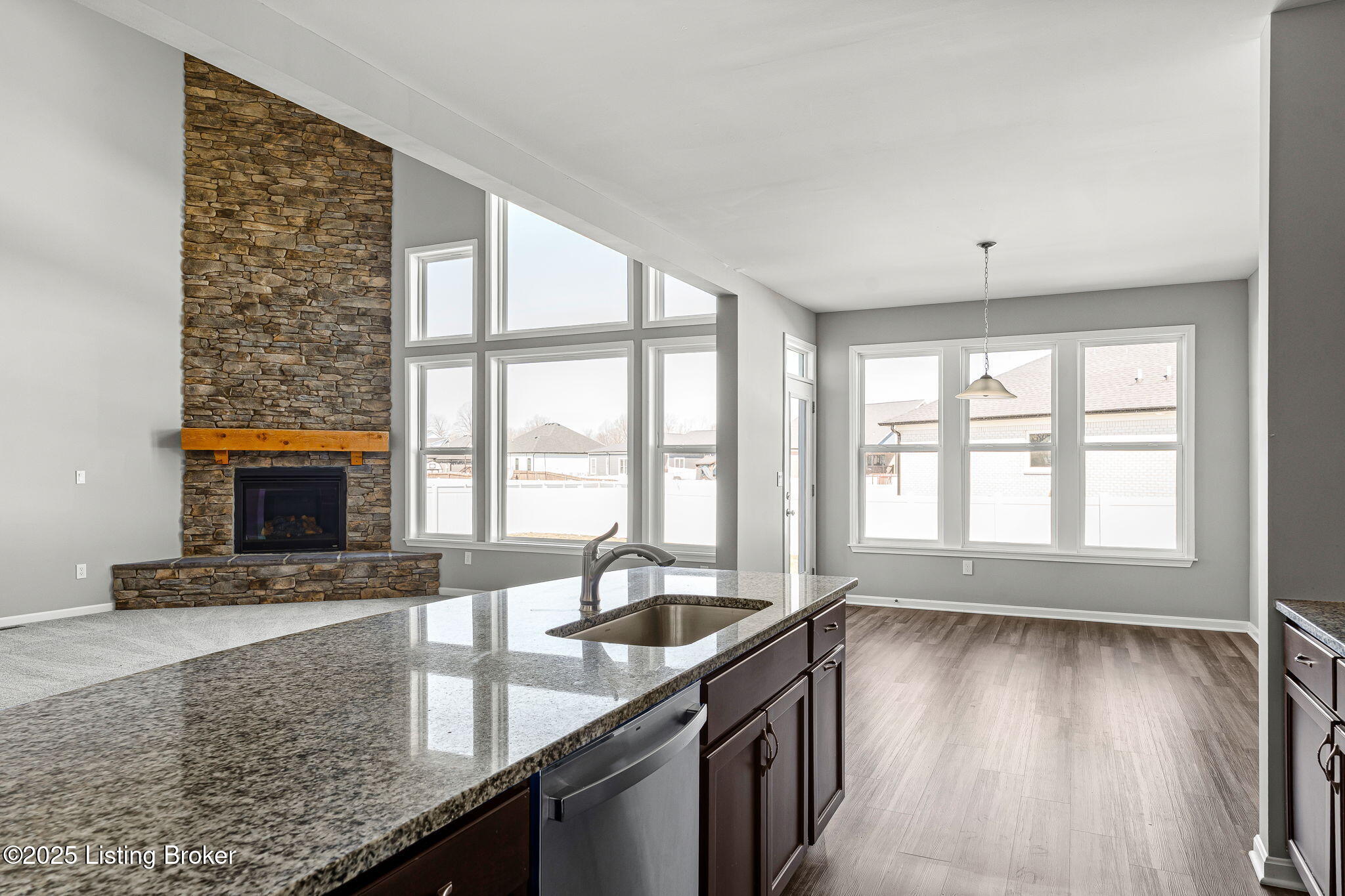 238 Highland Ridge Dr