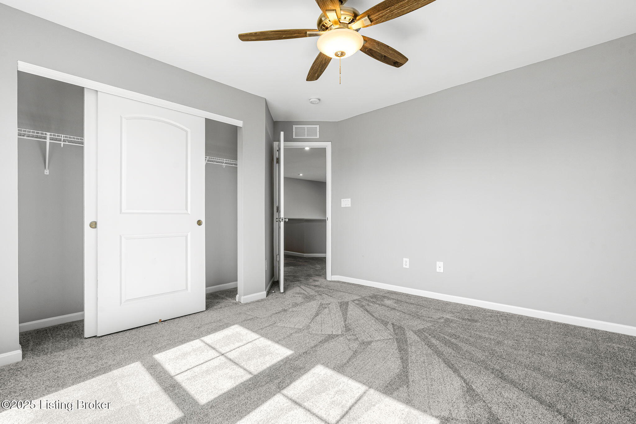 238 Highland Ridge Dr