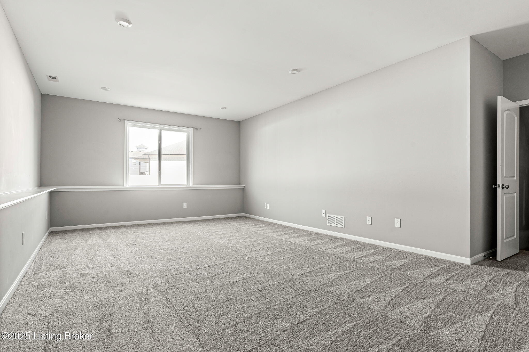 238 Highland Ridge Dr