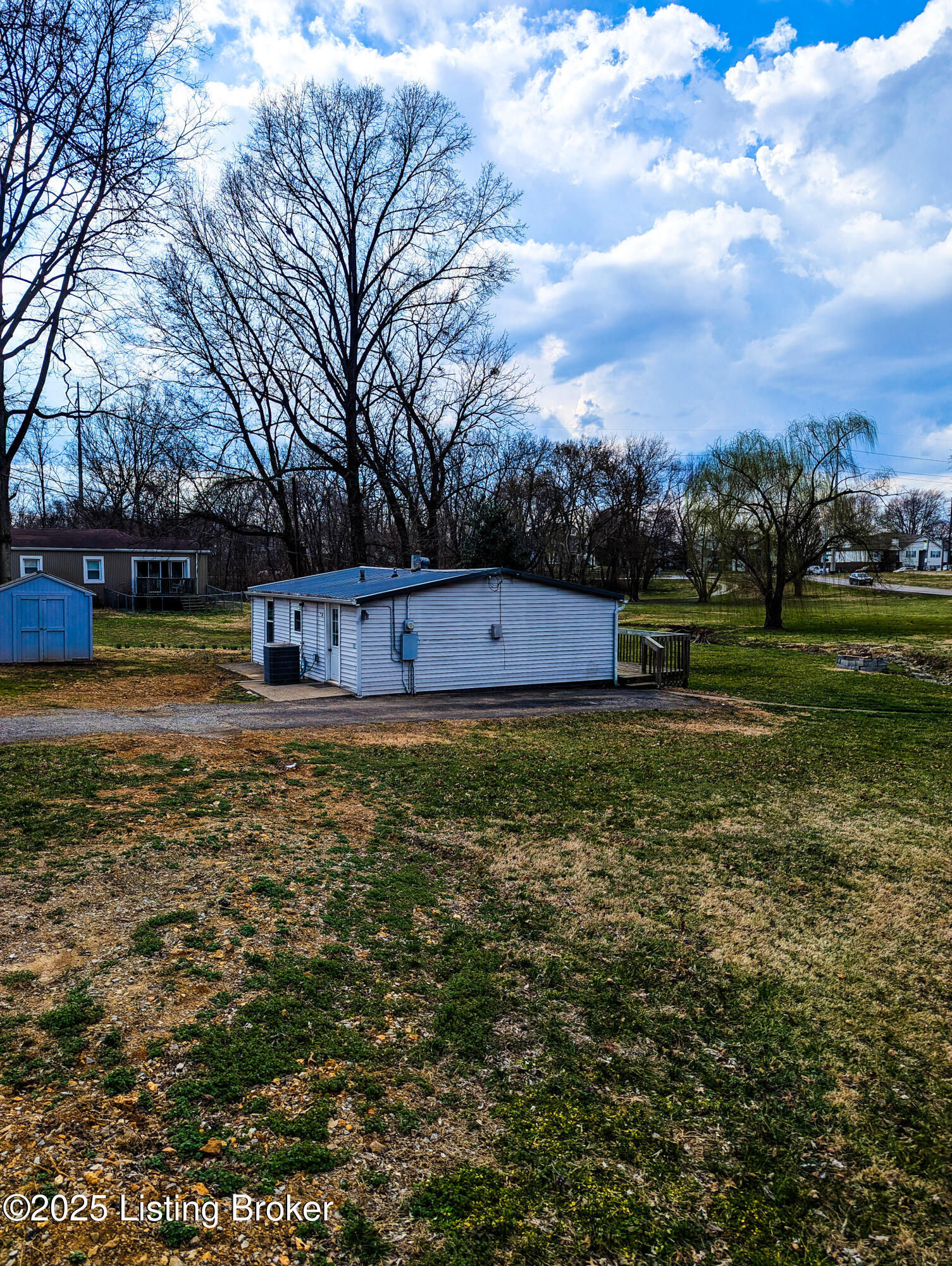 4610 Settle Blvd