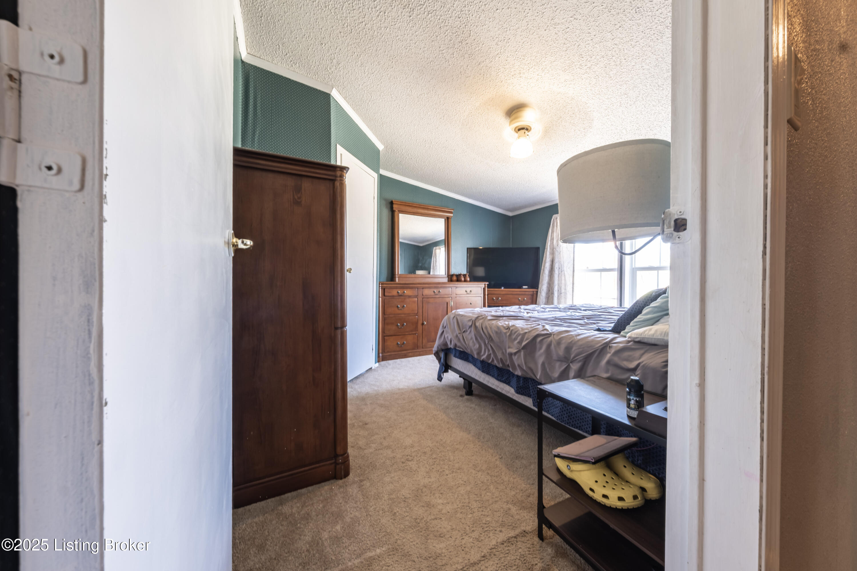 579 Lear Ln