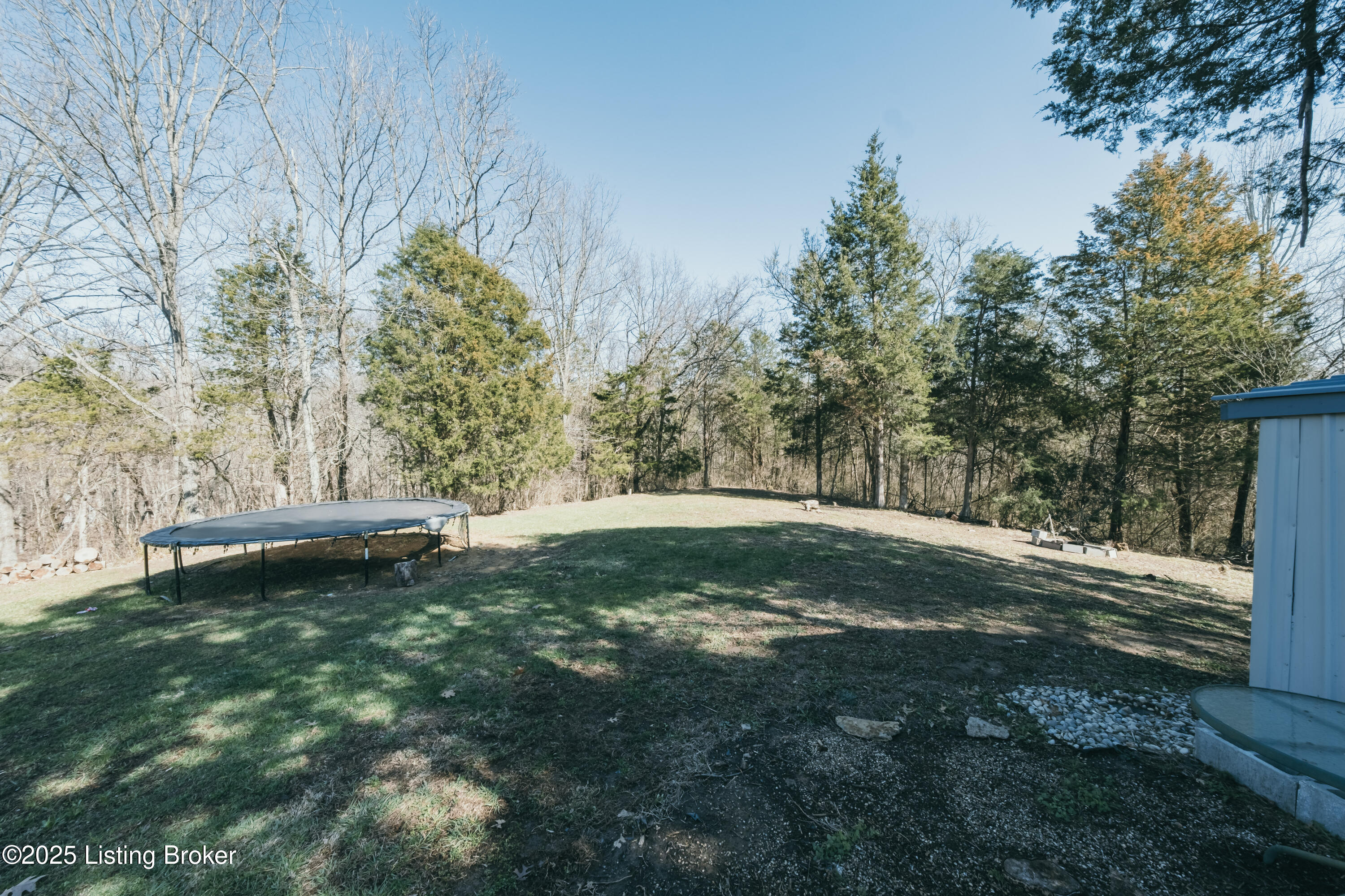 579 Lear Ln