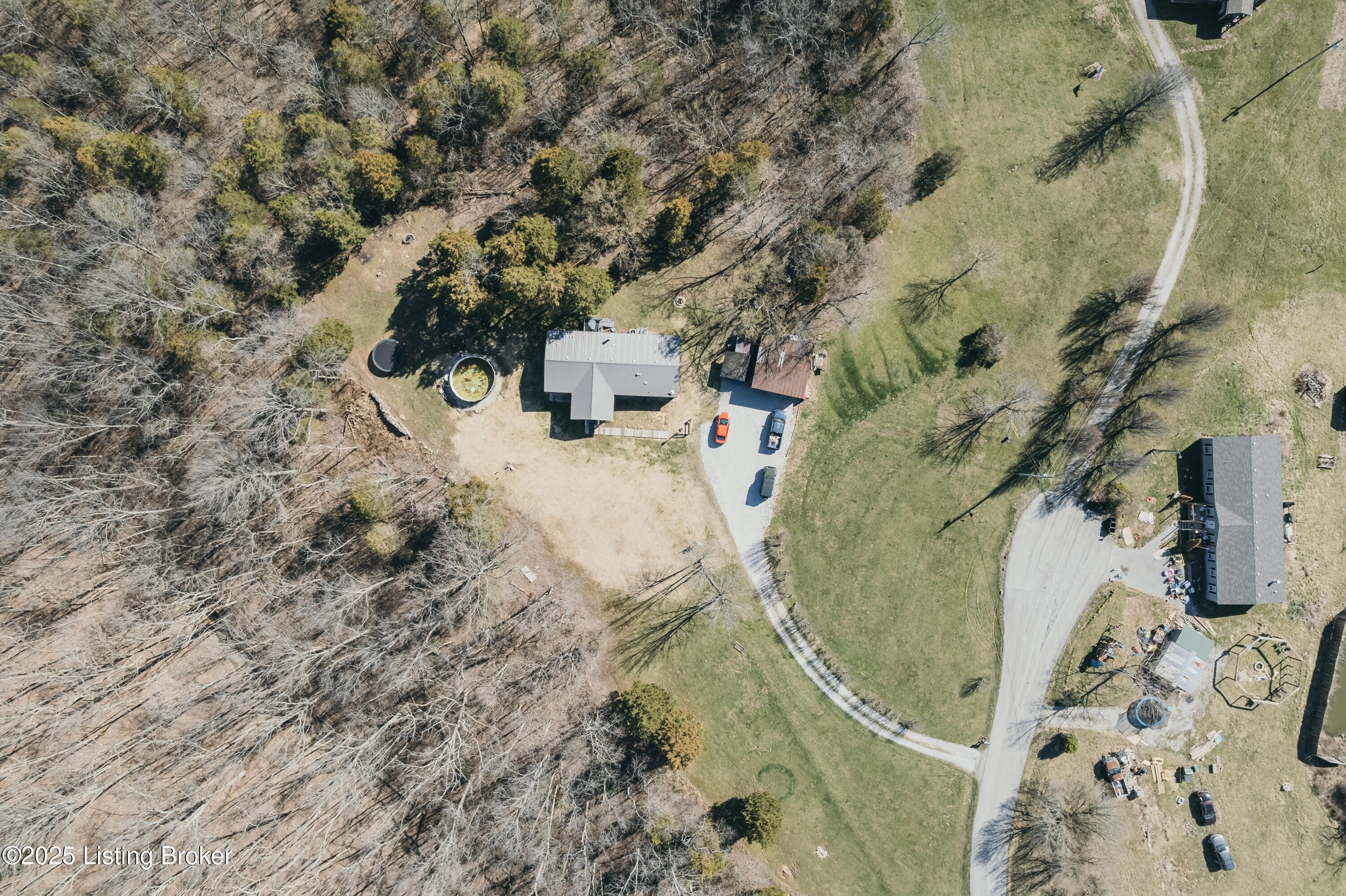 579 Lear Ln