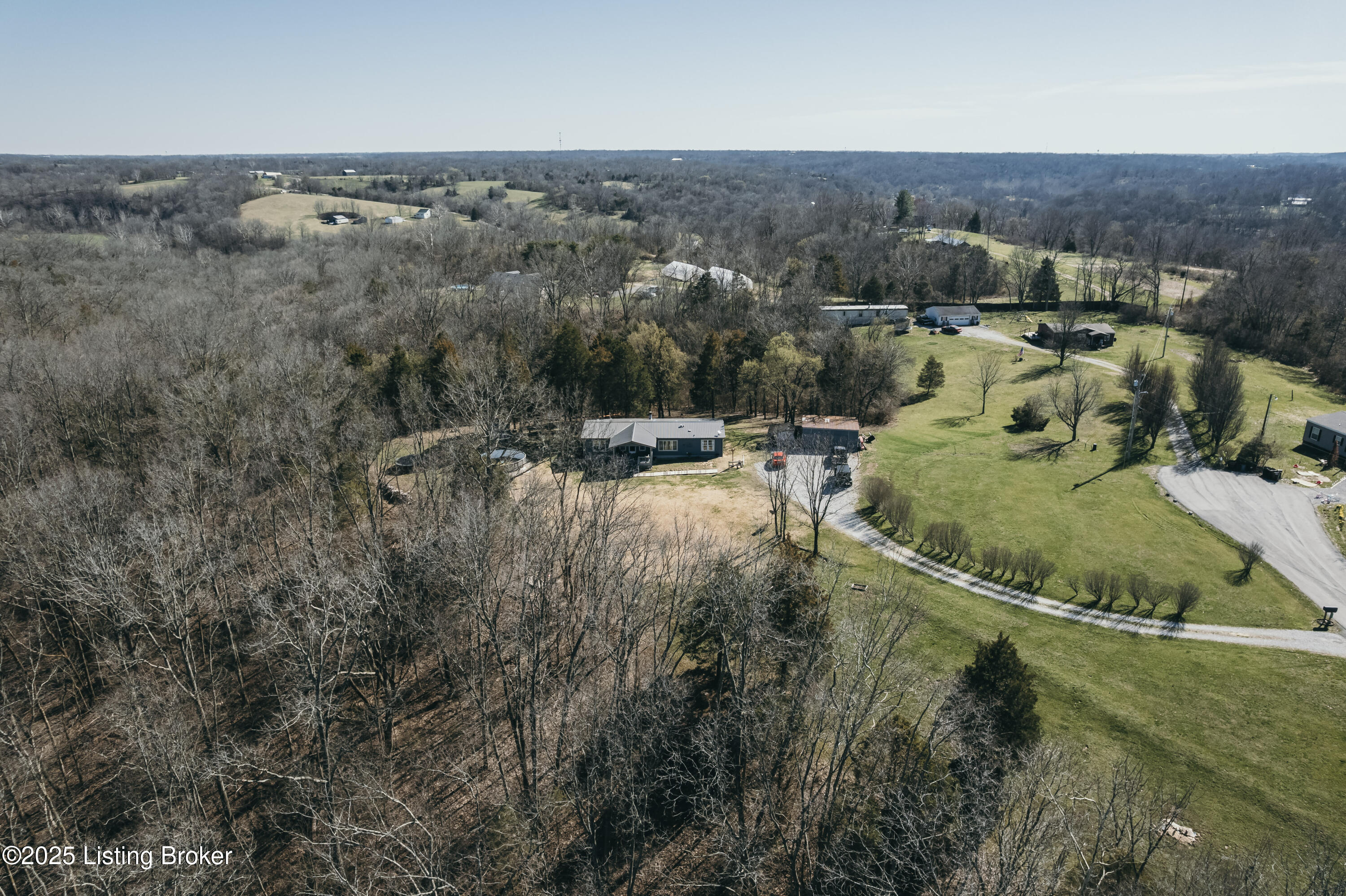 579 Lear Ln