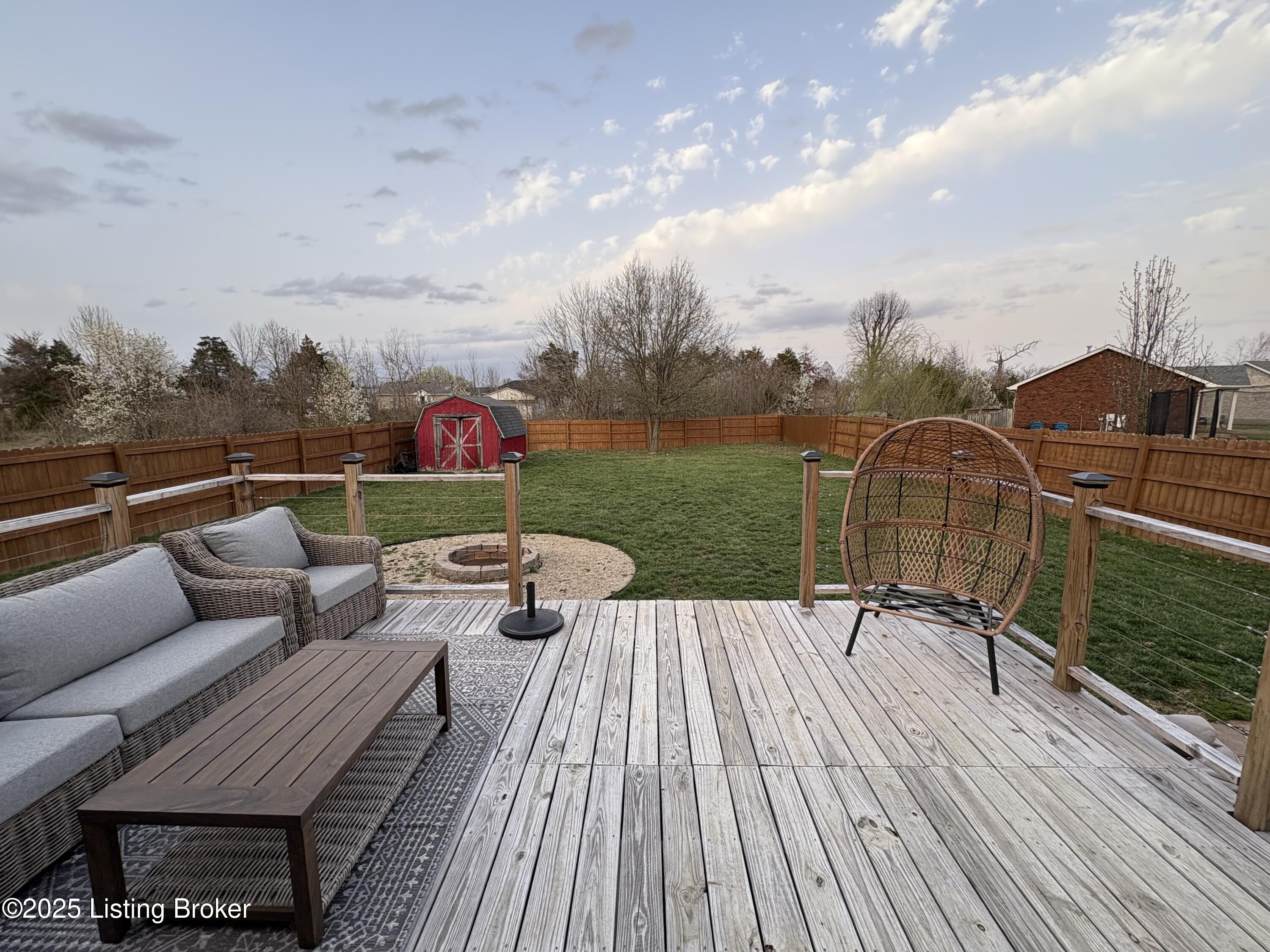 122 Beechnut Ct
