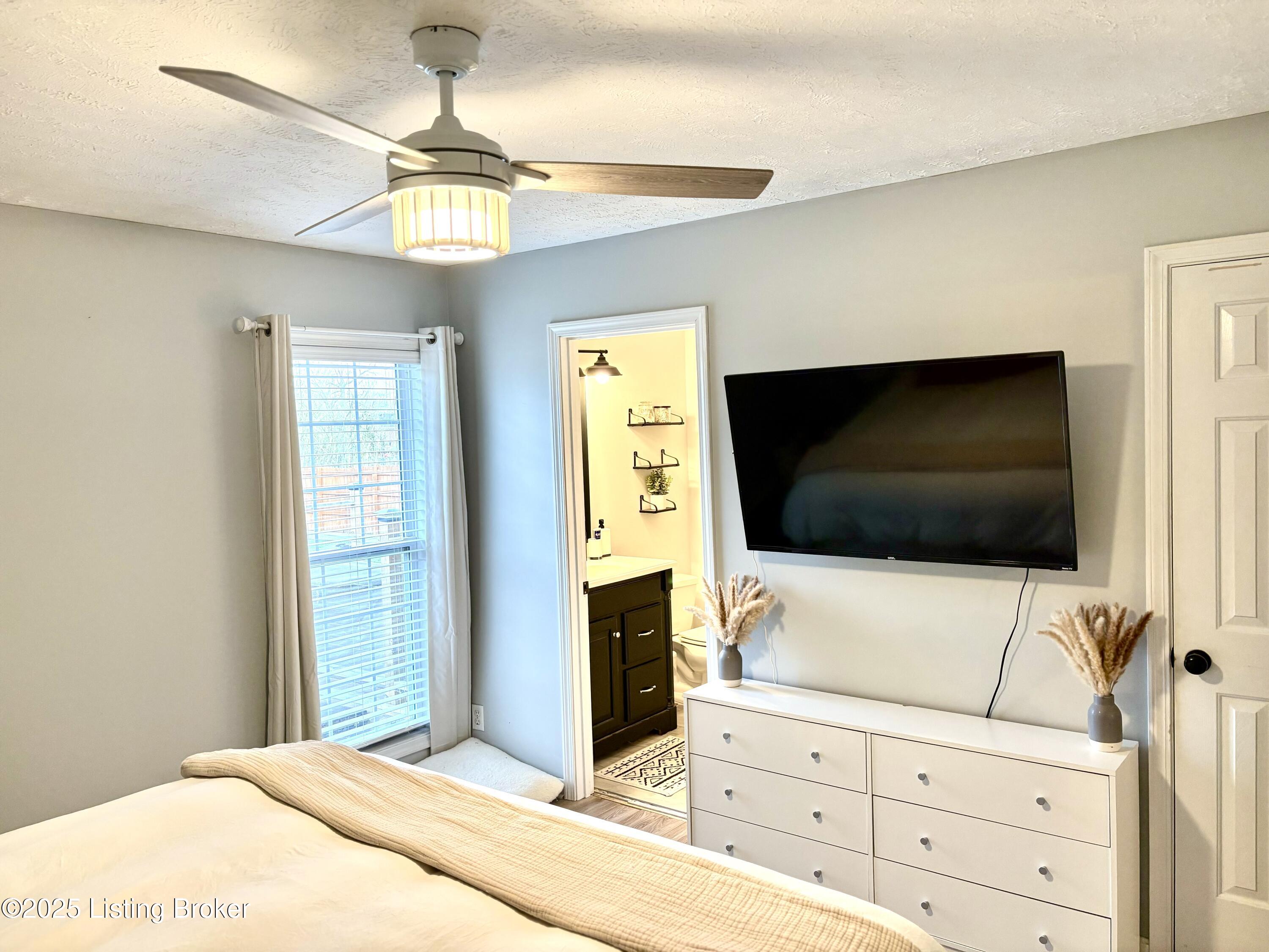 122 Beechnut Ct