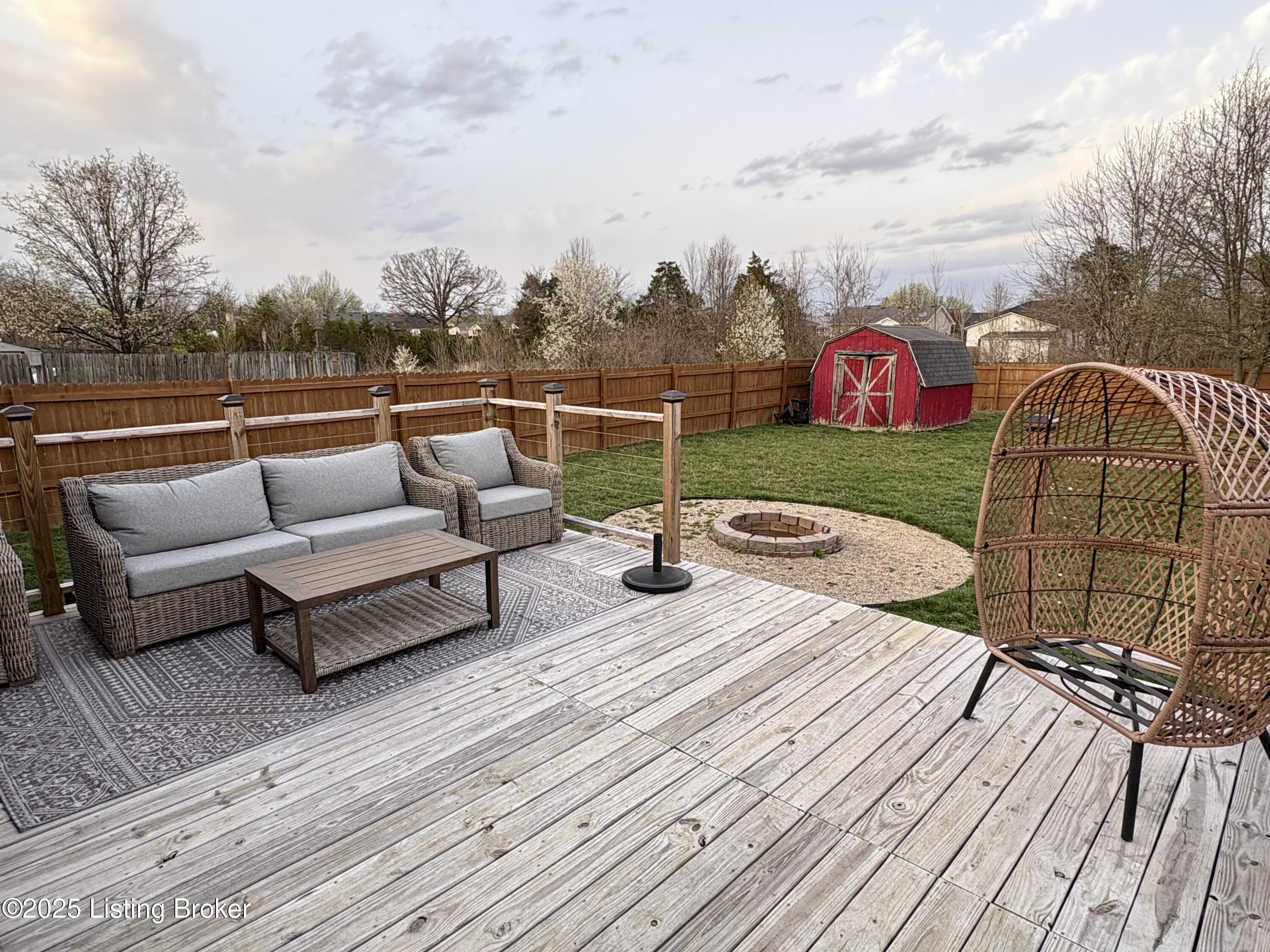 122 Beechnut Ct