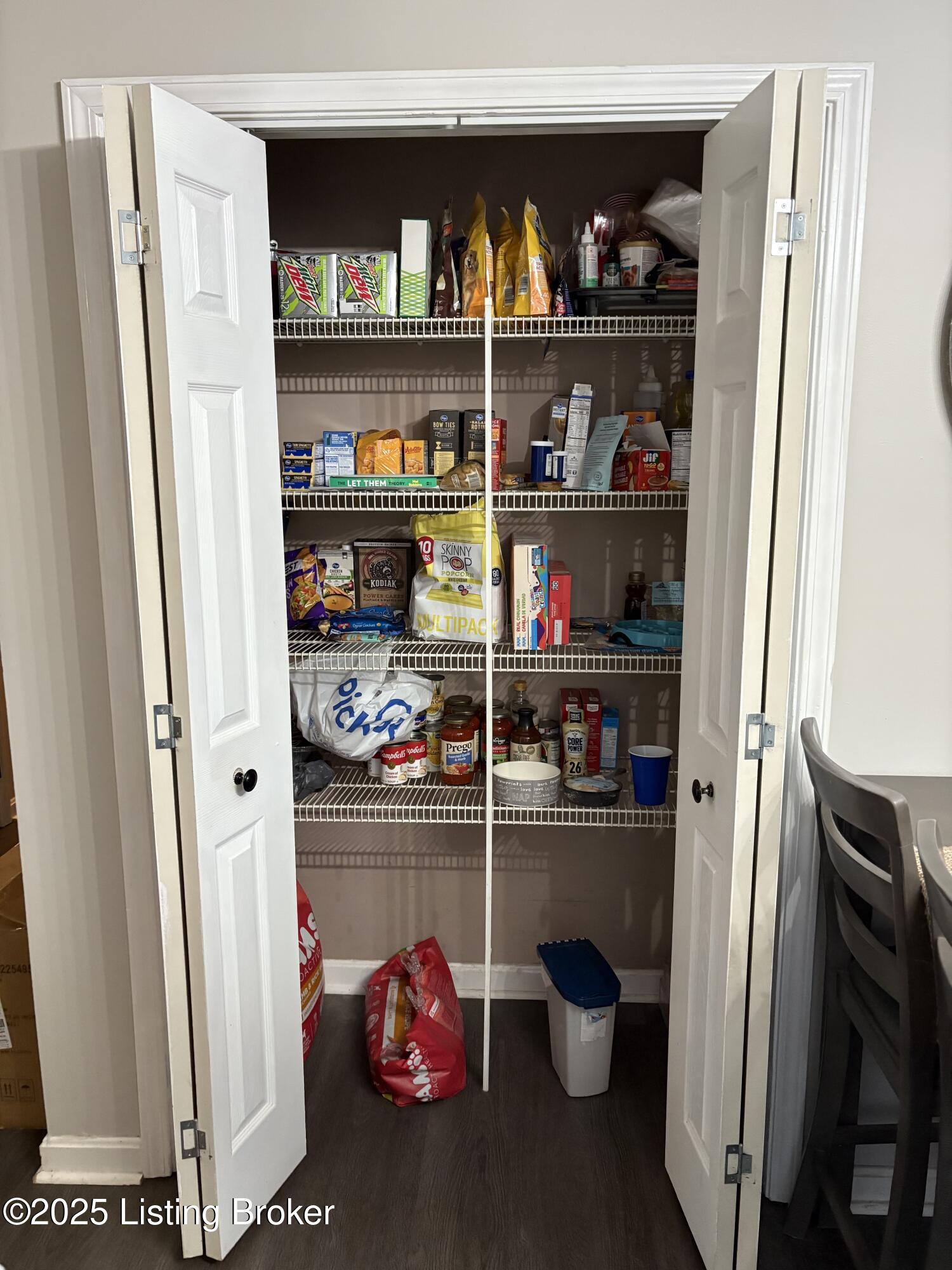 122 Beechnut Ct