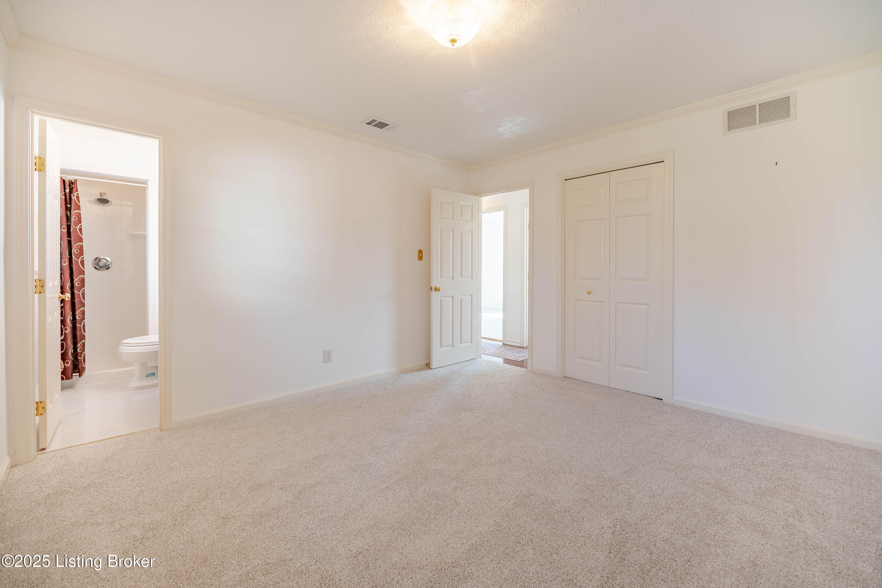 1533 Armstrong Ln