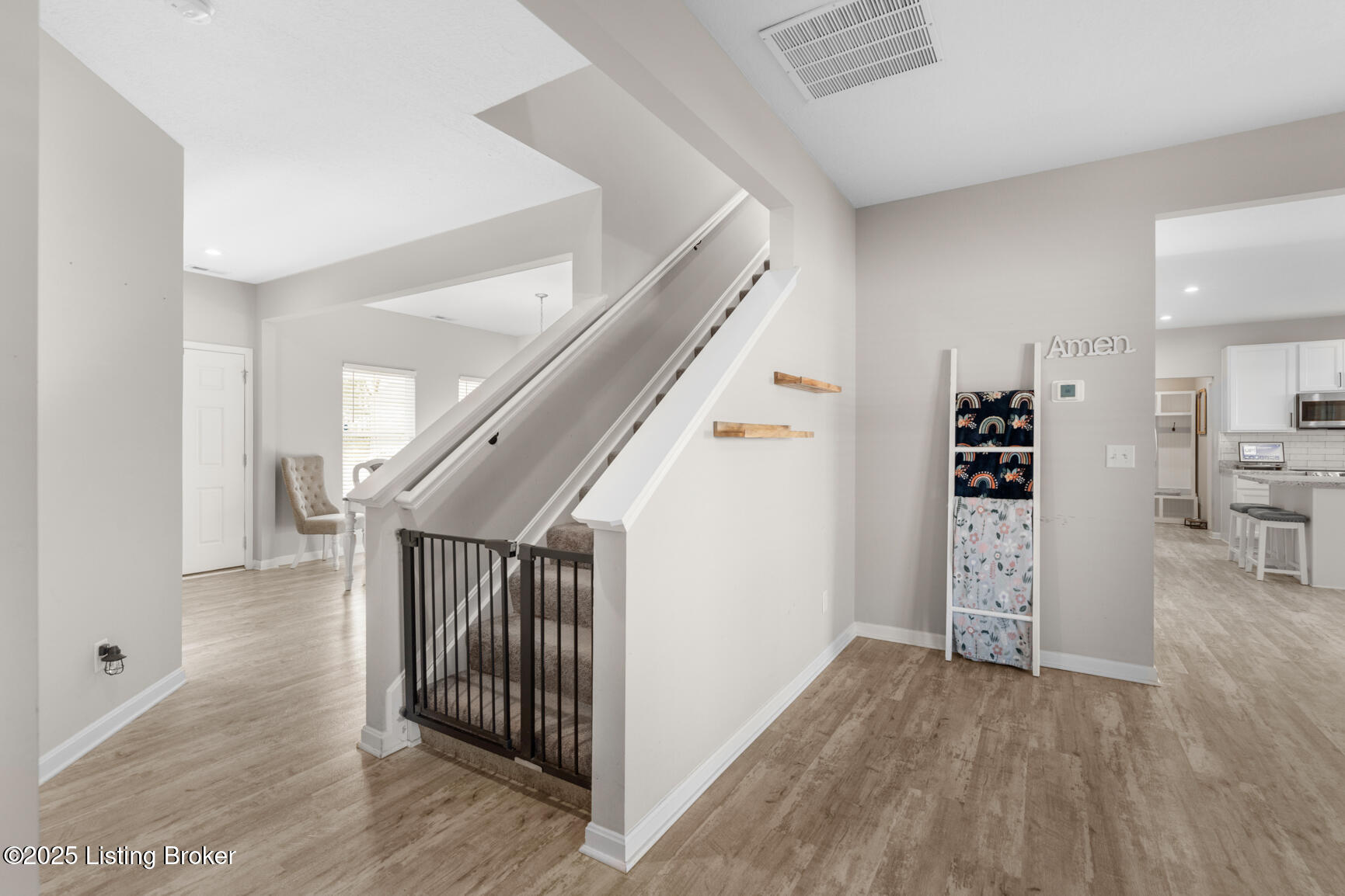 139 Shadow Rock Ct