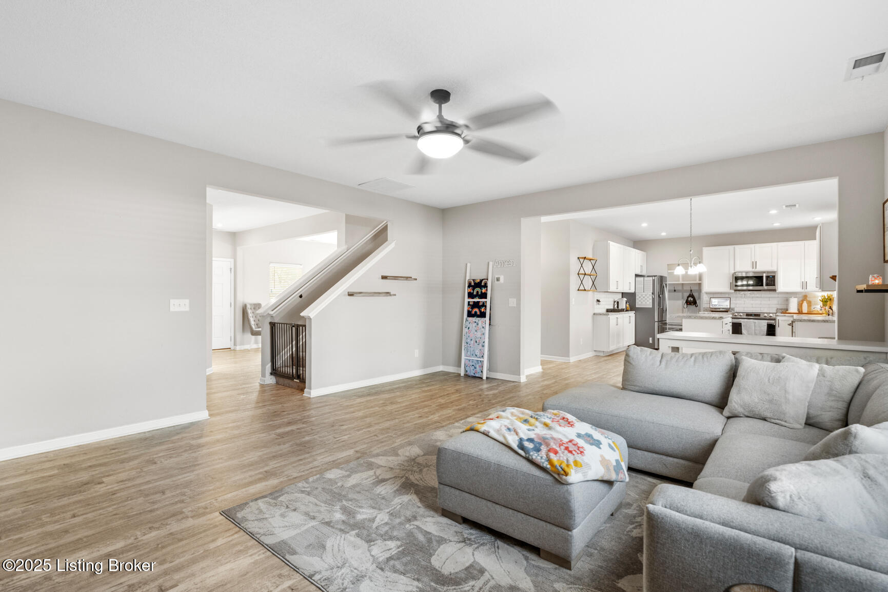 139 Shadow Rock Ct