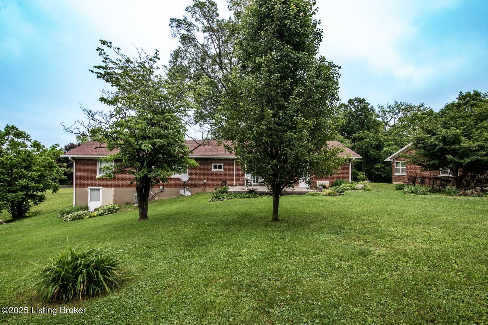 157 S Forrest Rd