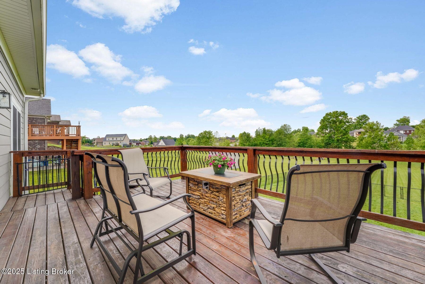 458 Christman Ln