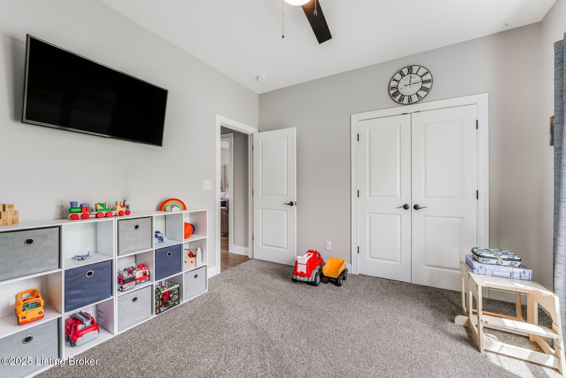 458 Christman Ln