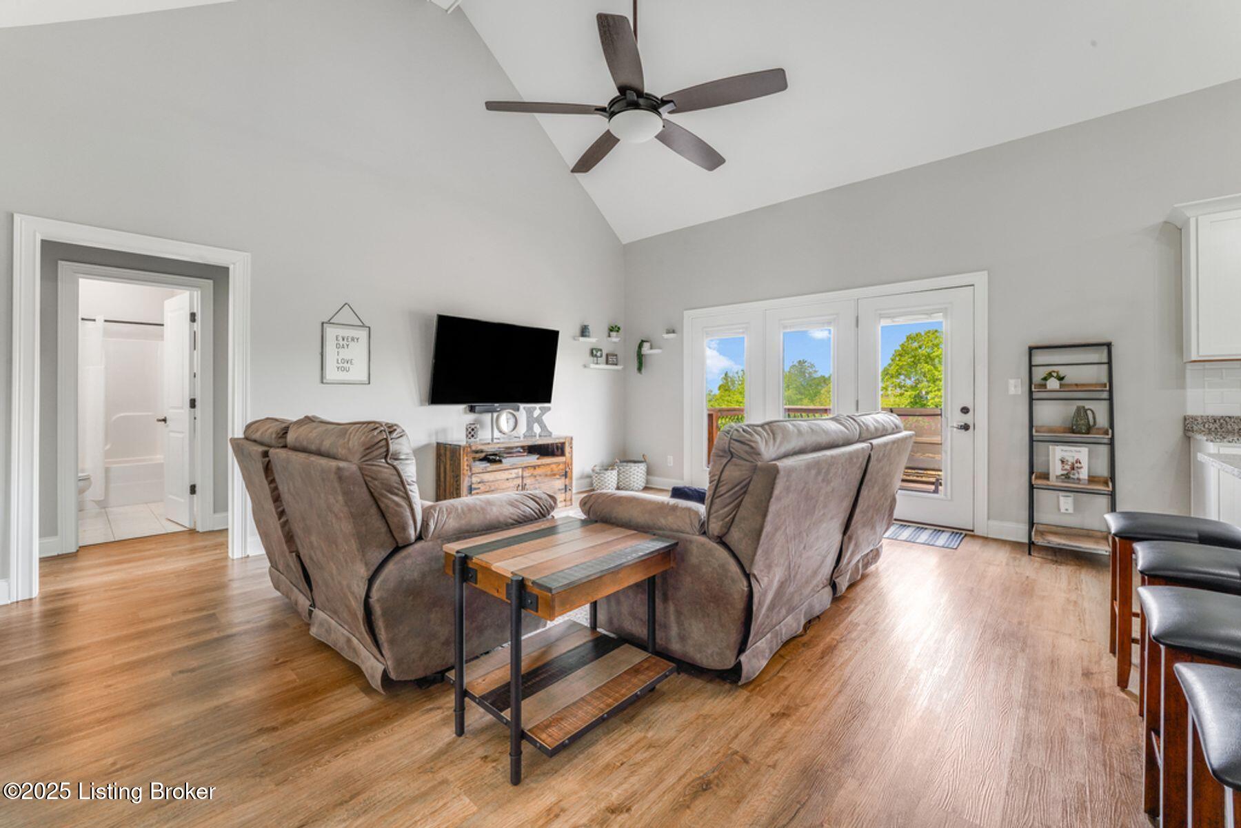 458 Christman Ln