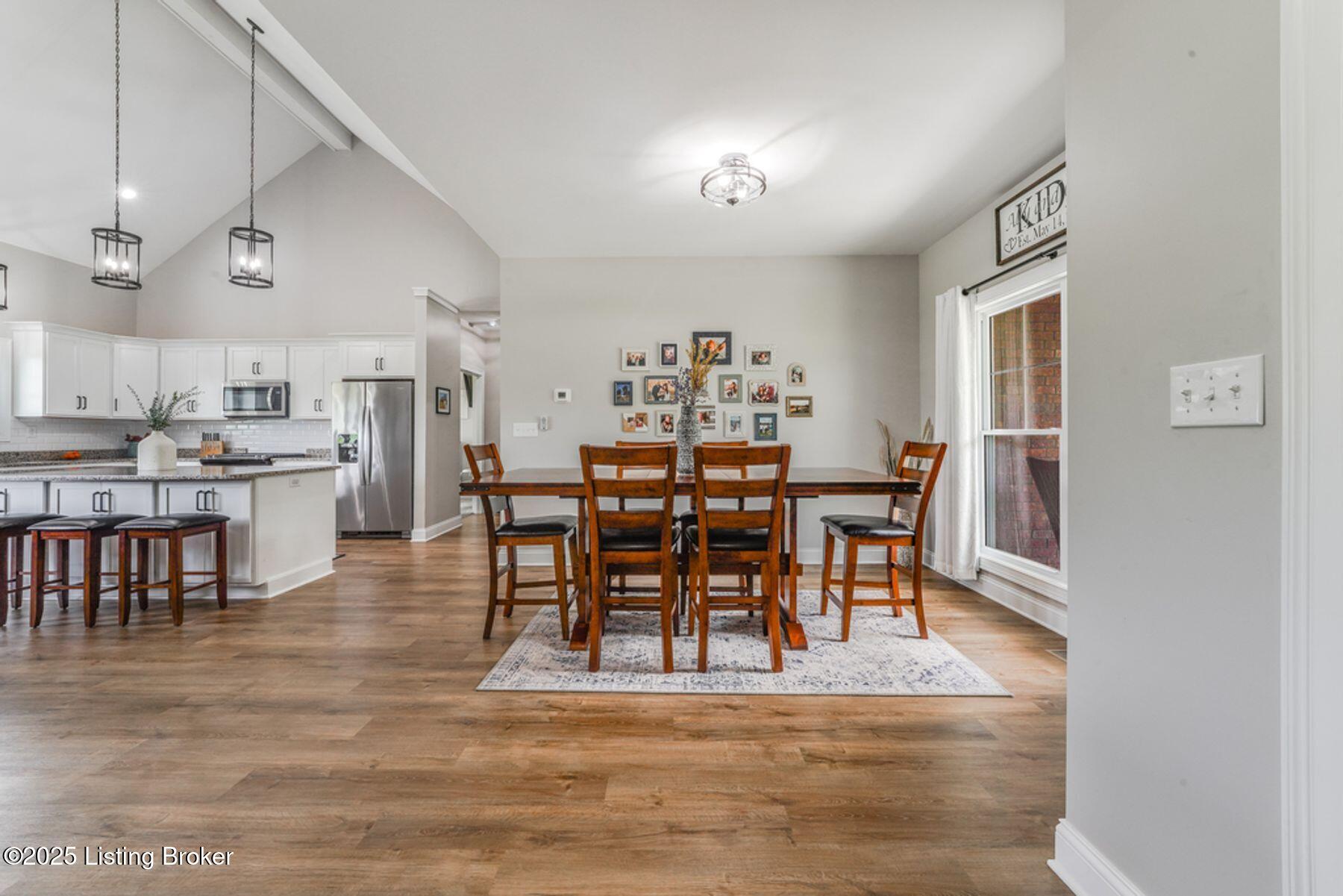 458 Christman Ln