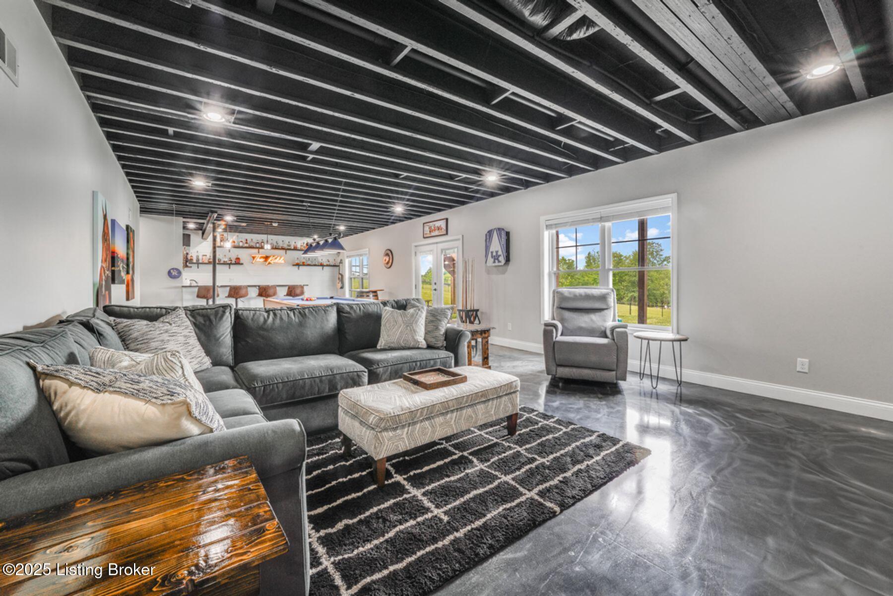 458 Christman Ln