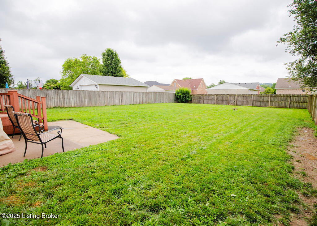 11913 E Orell Rd
