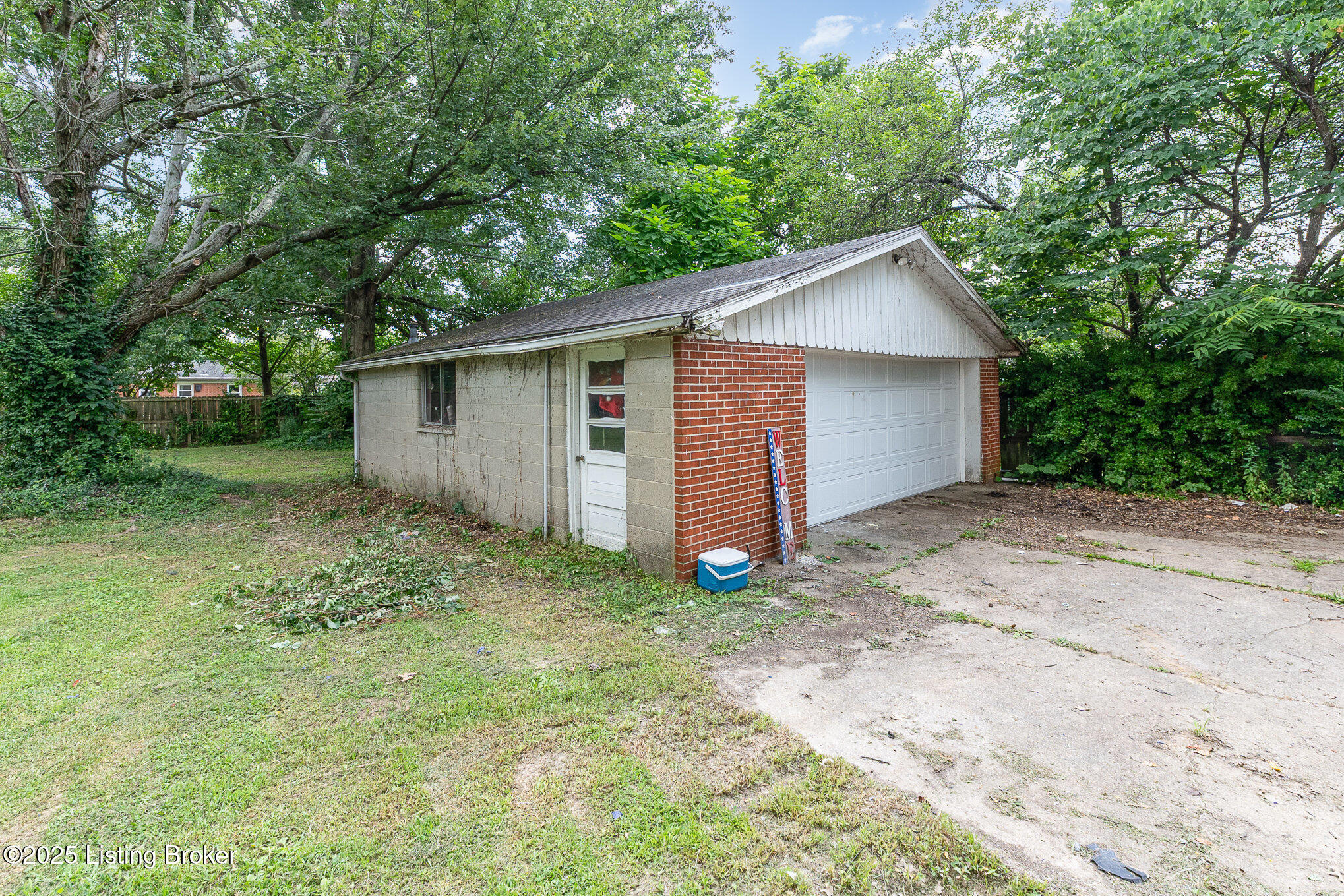 5606 Walnut Way
