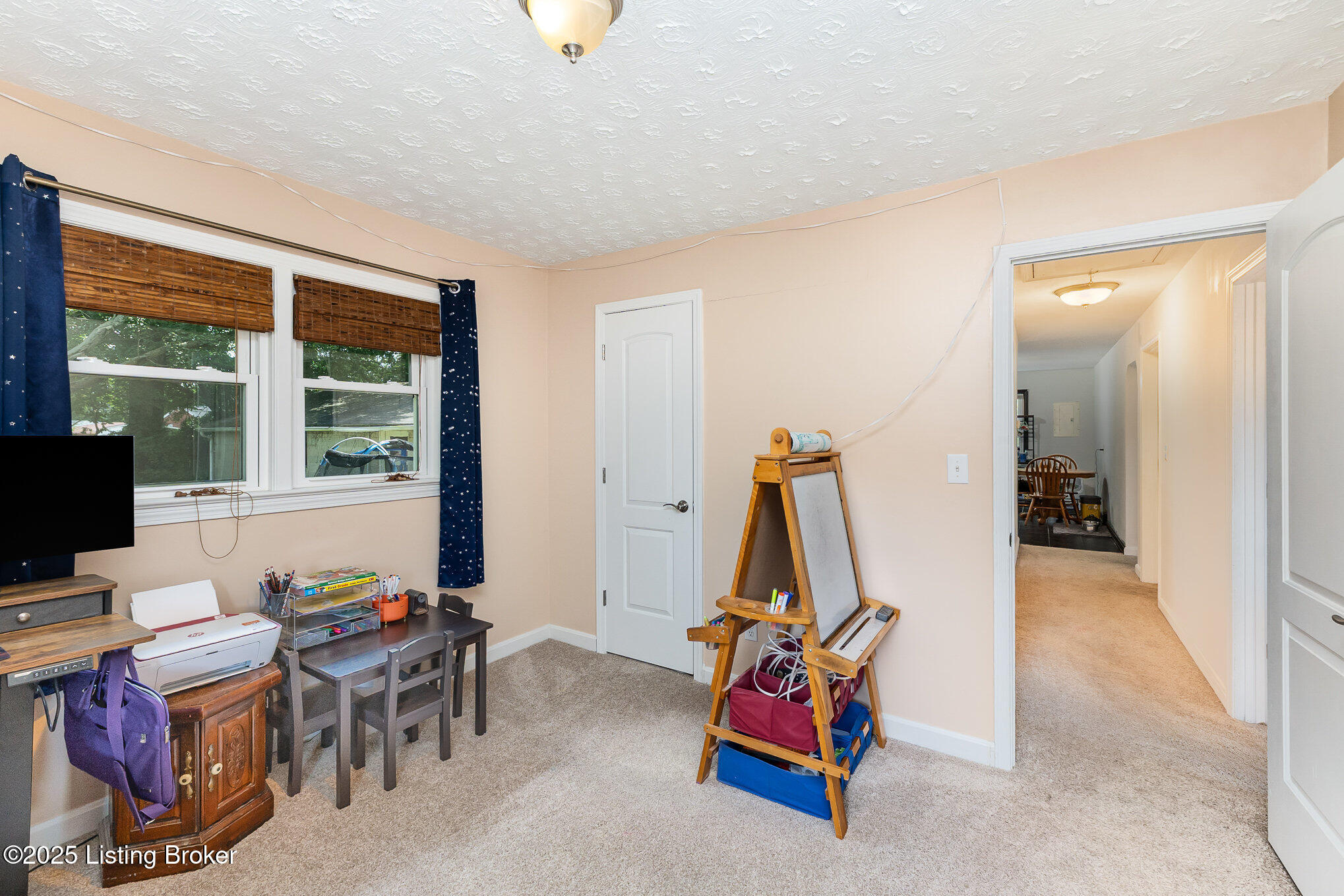 5606 Walnut Way