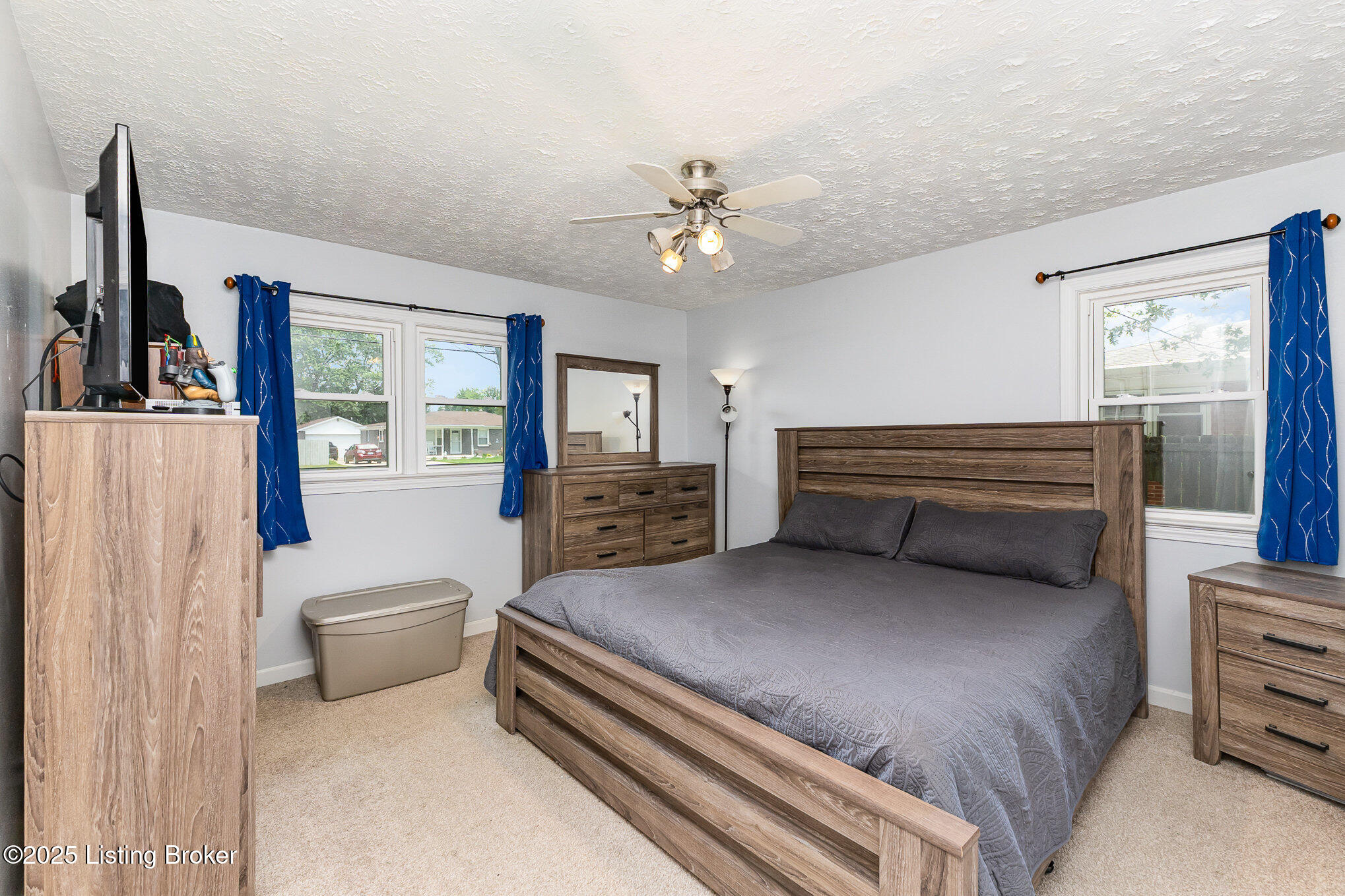 5606 Walnut Way