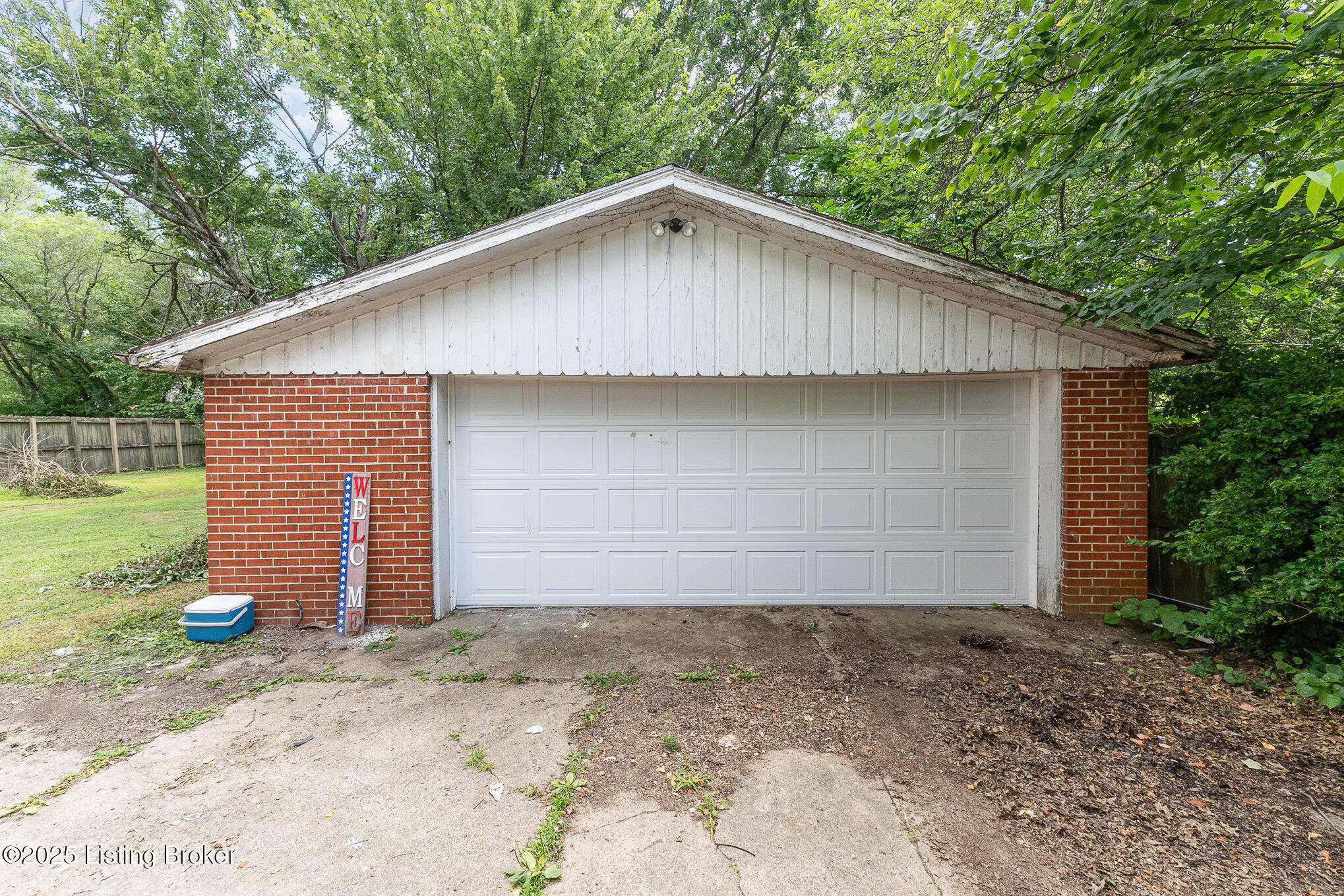 5606 Walnut Way