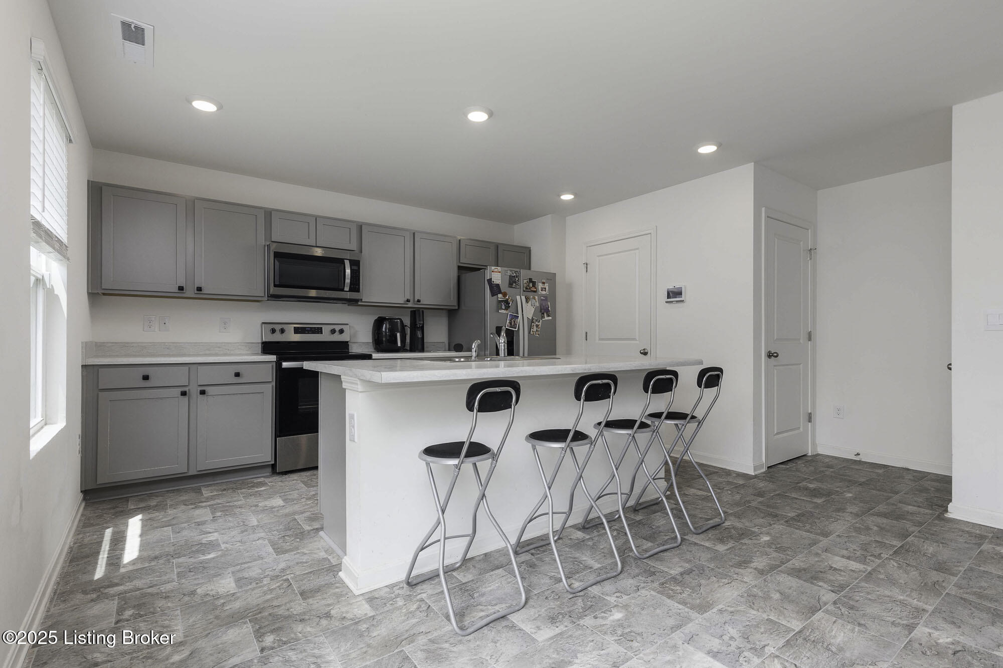 115 Coral Springs Pkwy